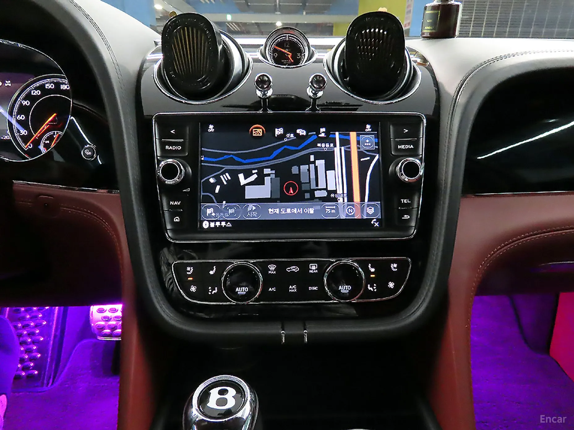 Bentley Bentayga превью 13