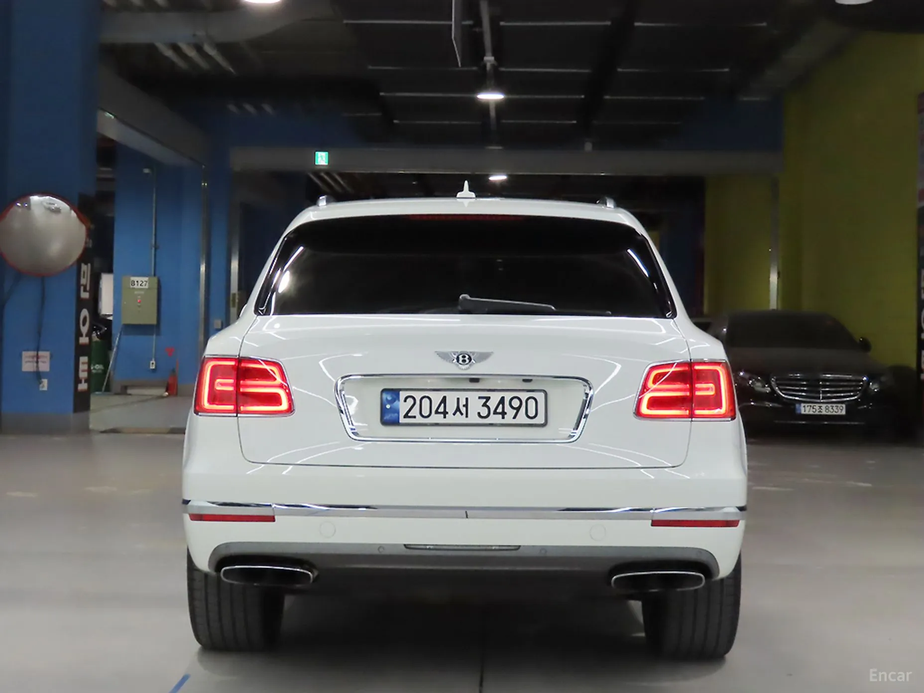 Bentley Bentayga превью 3