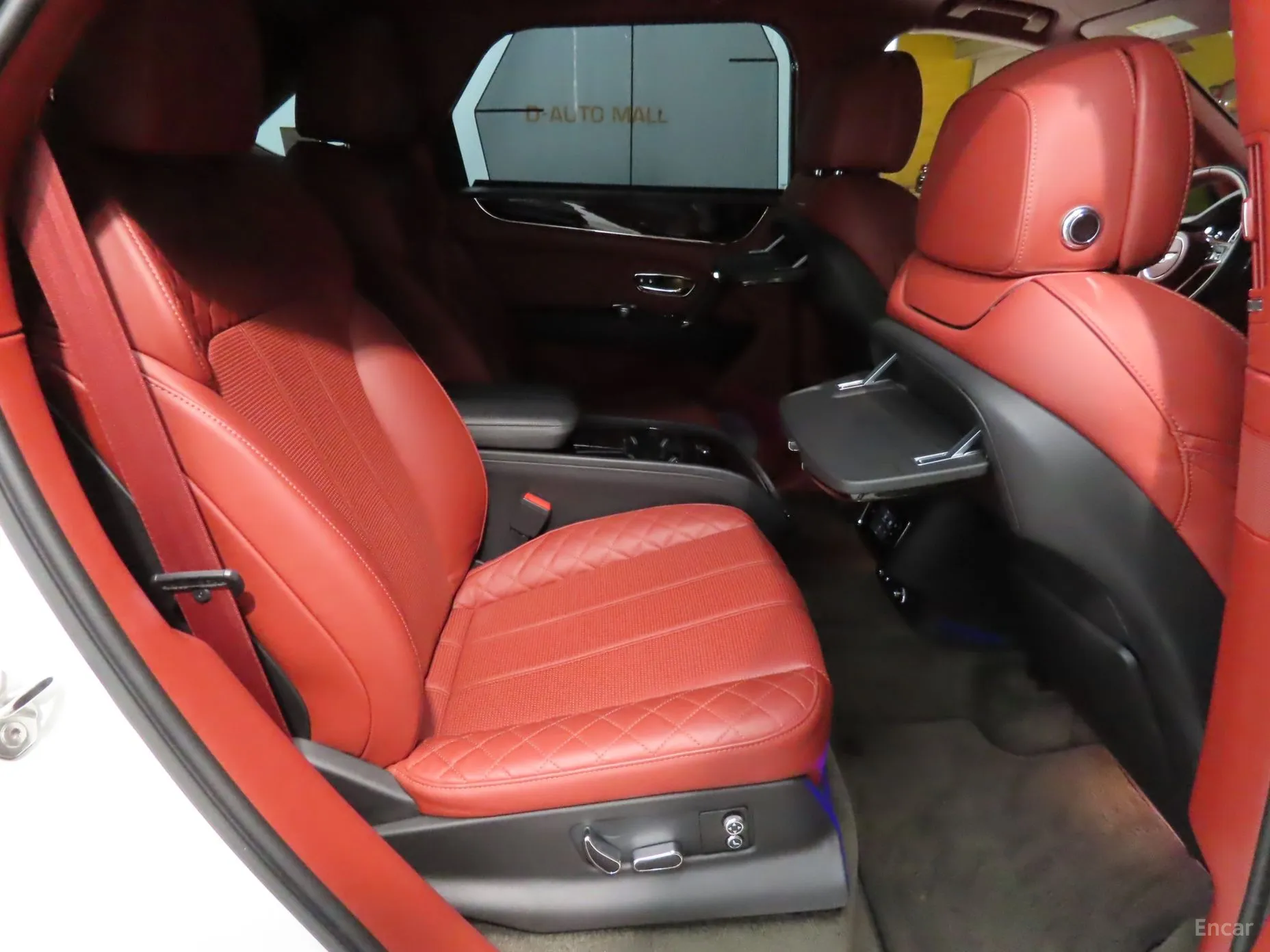 Bentley Bentayga превью 9