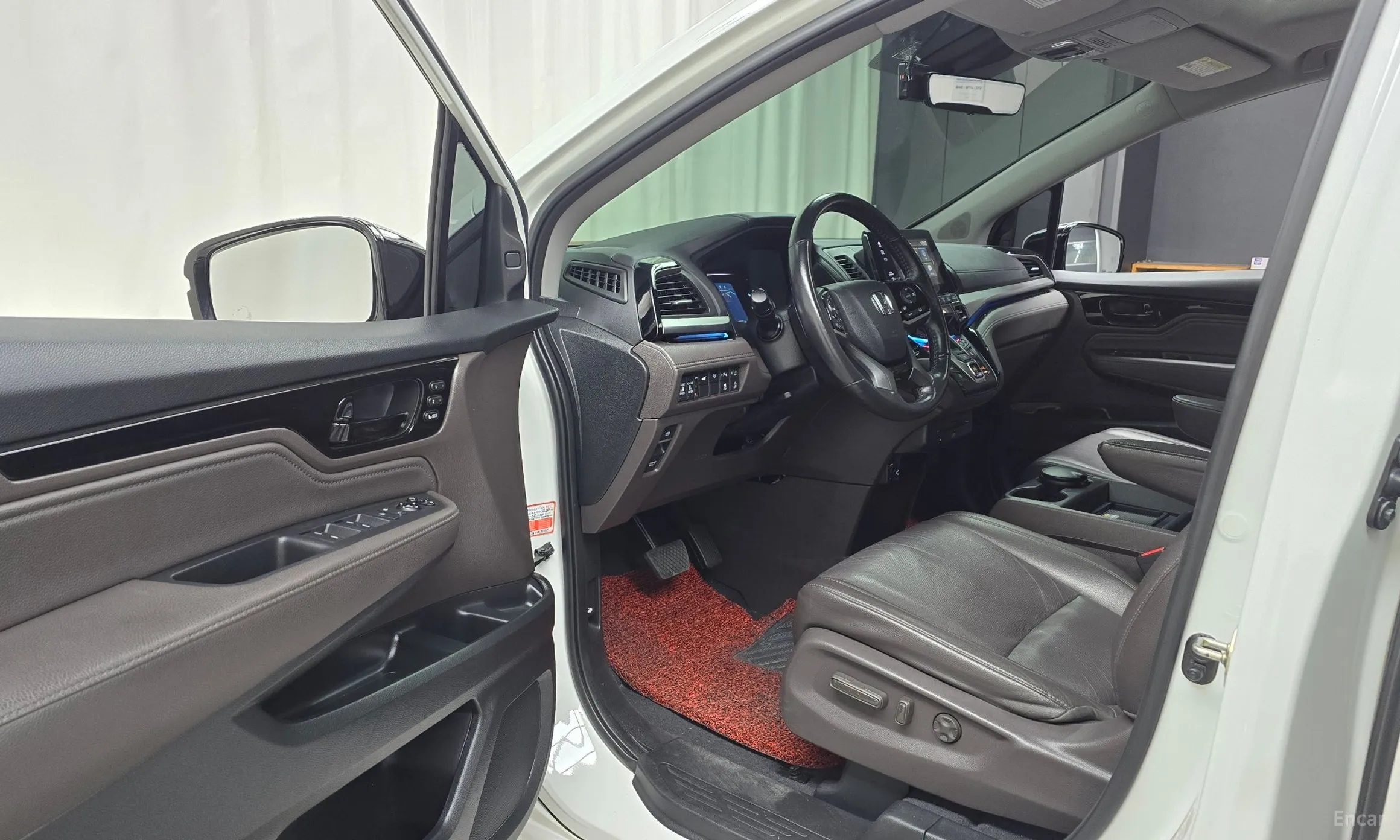 Honda Odyssey превью 10