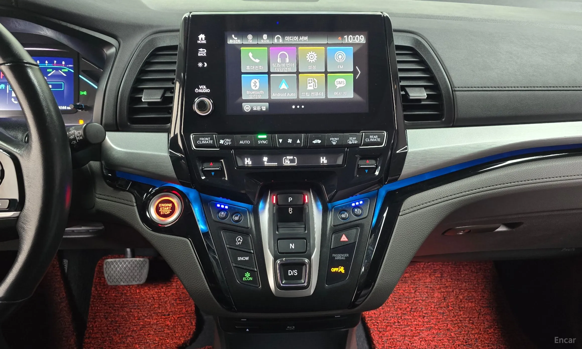 Honda Odyssey превью 14