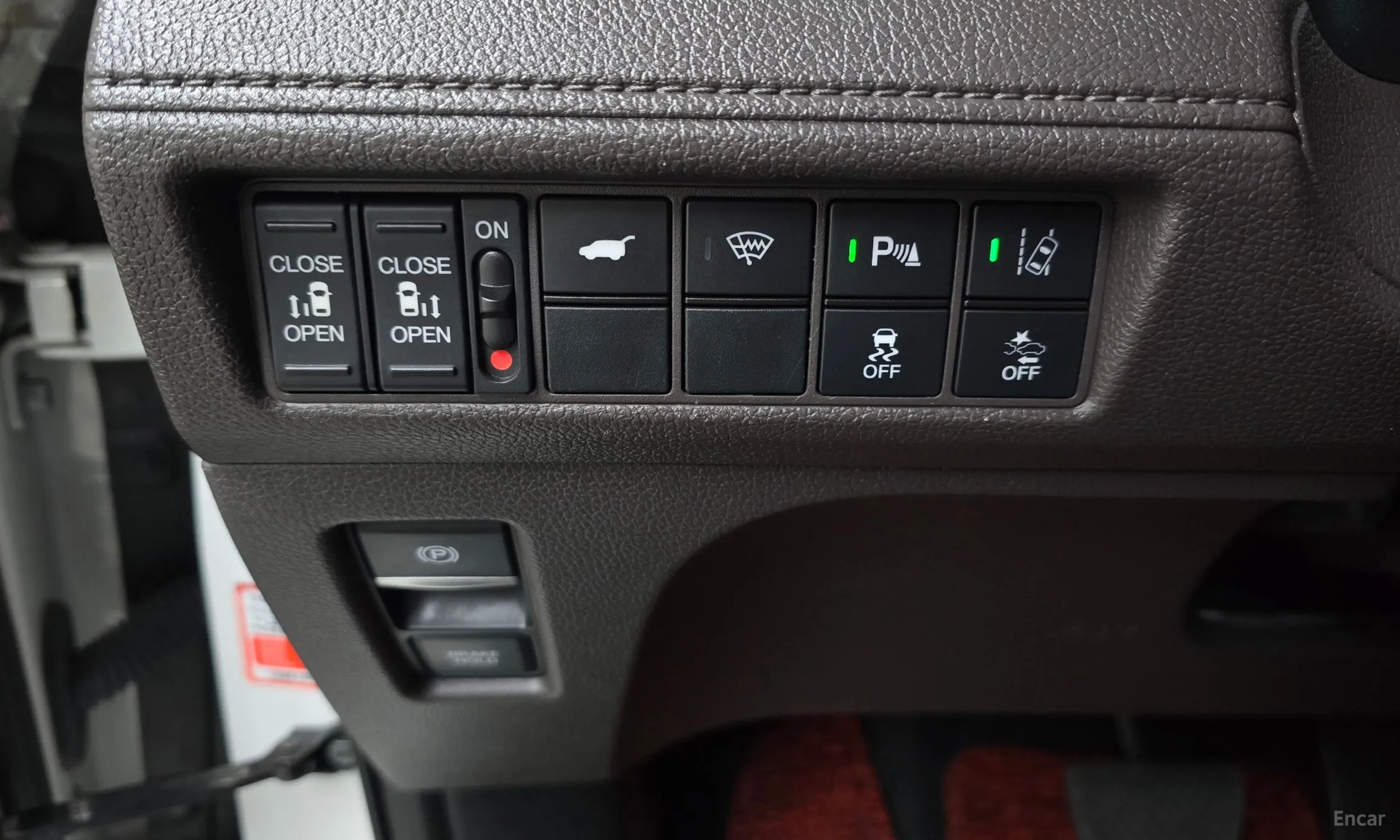 Honda Odyssey превью 17