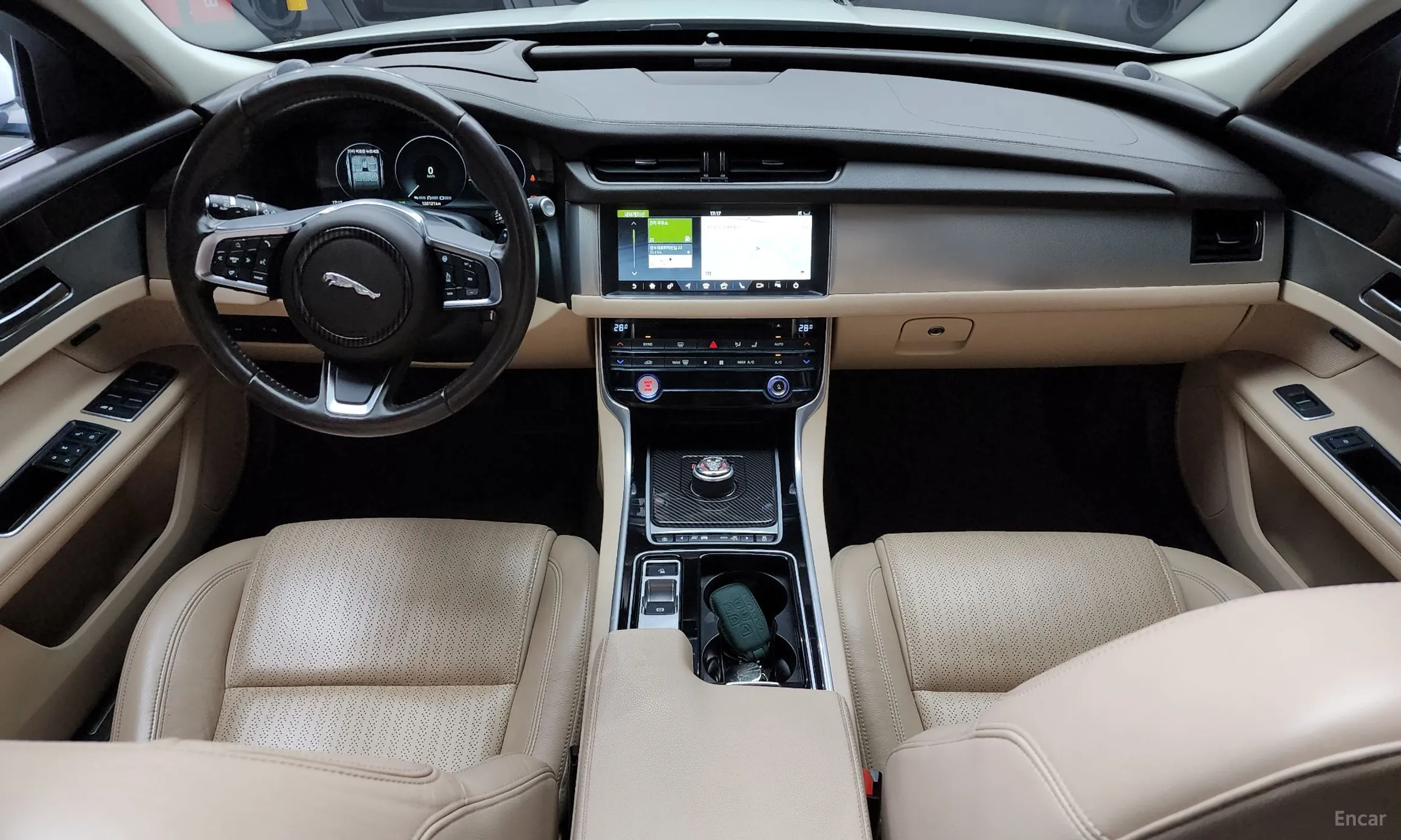 Jaguar XF (x260) превью 7
