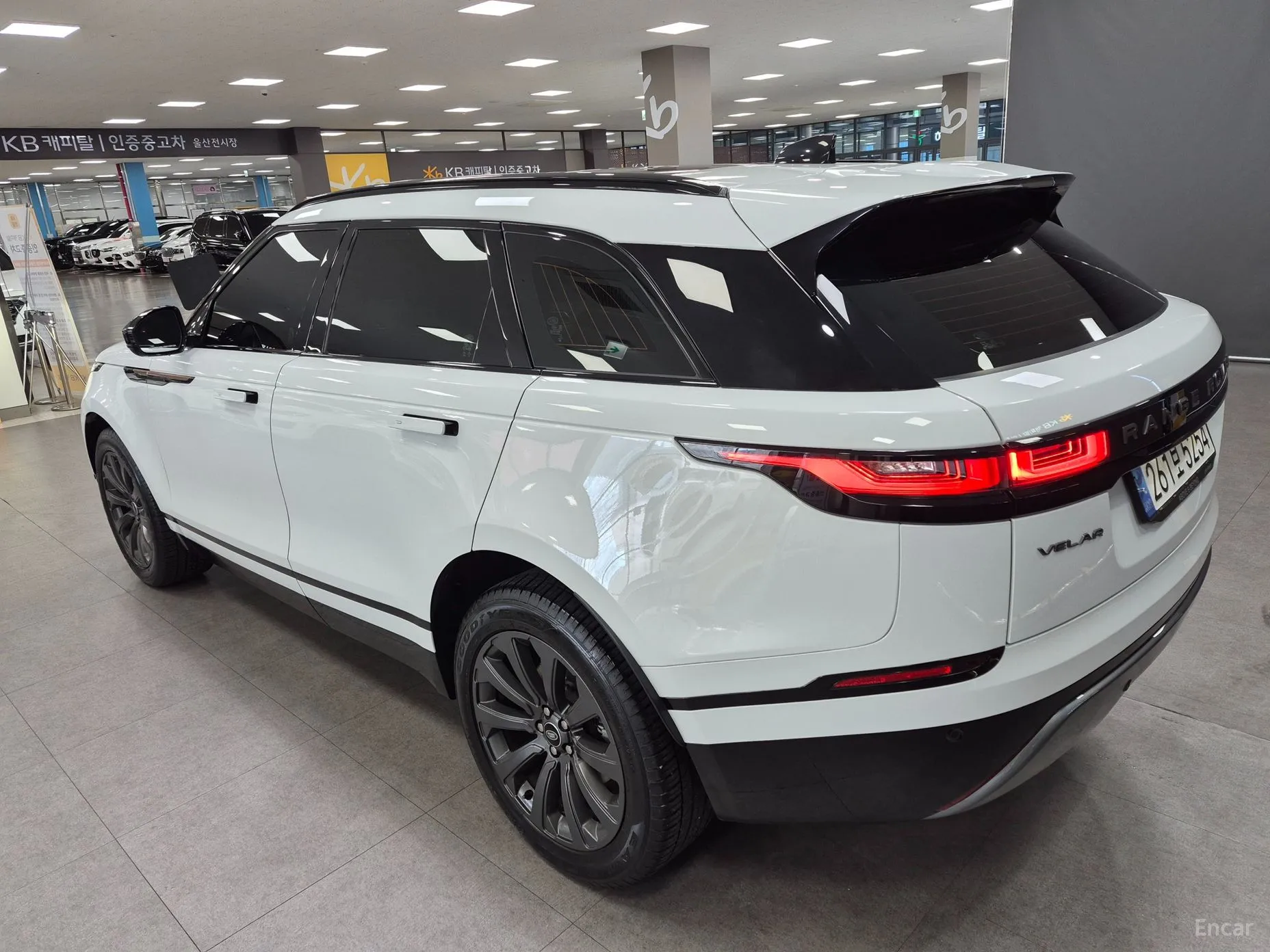 Land Rover Range Rover Bella превью 2