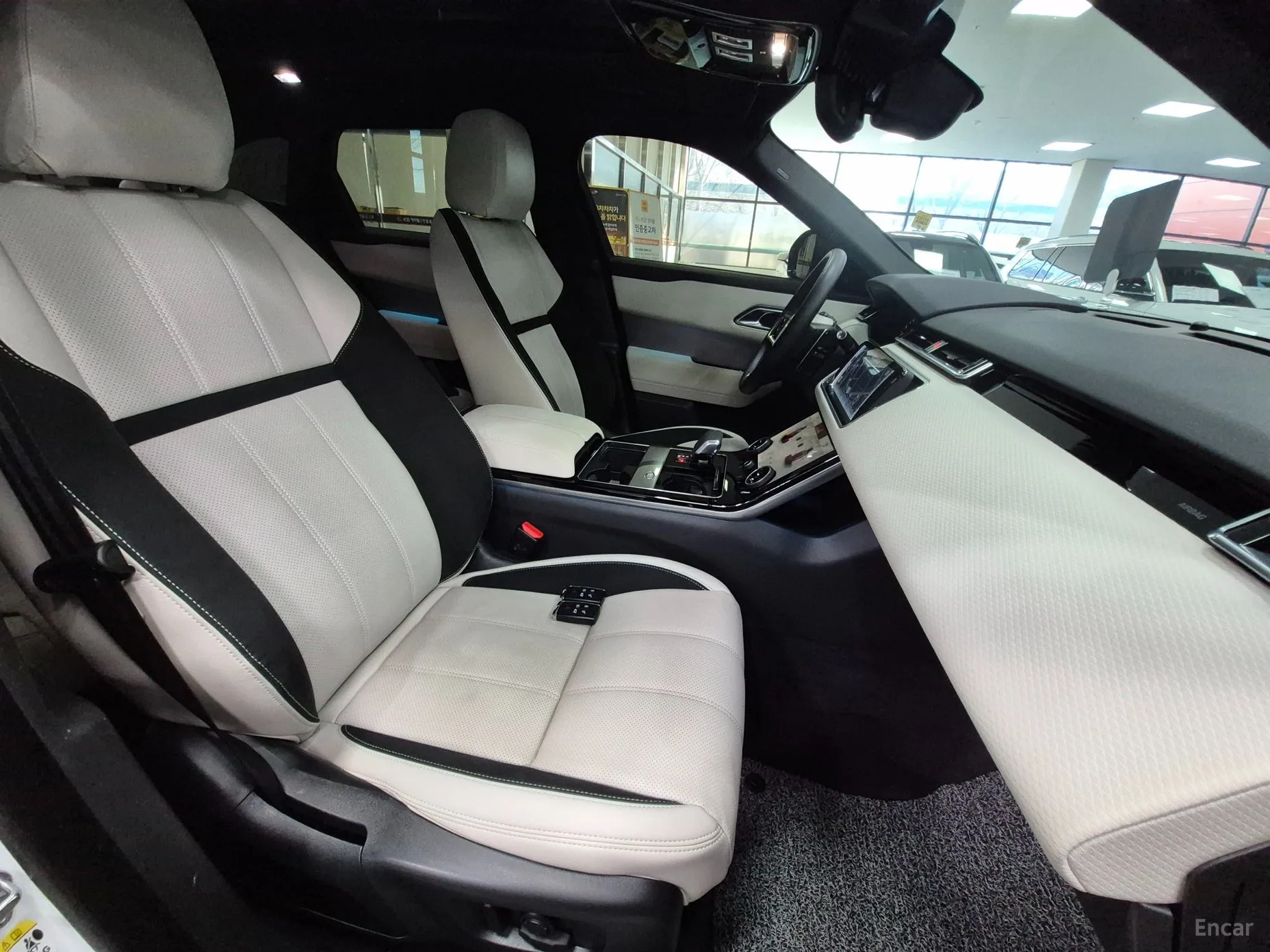 Land Rover Range Rover Bella превью 19