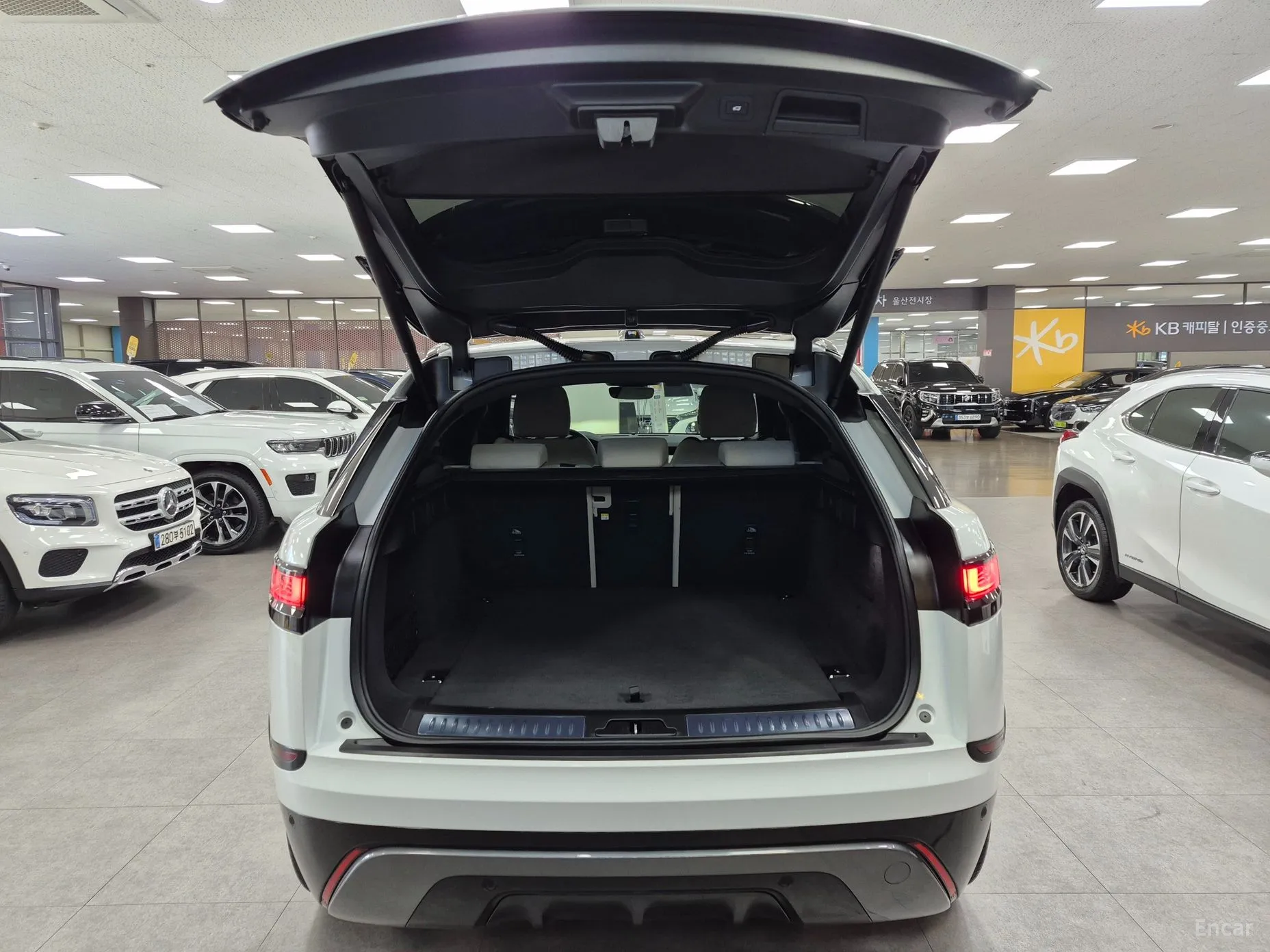 Land Rover Range Rover Bella превью 20