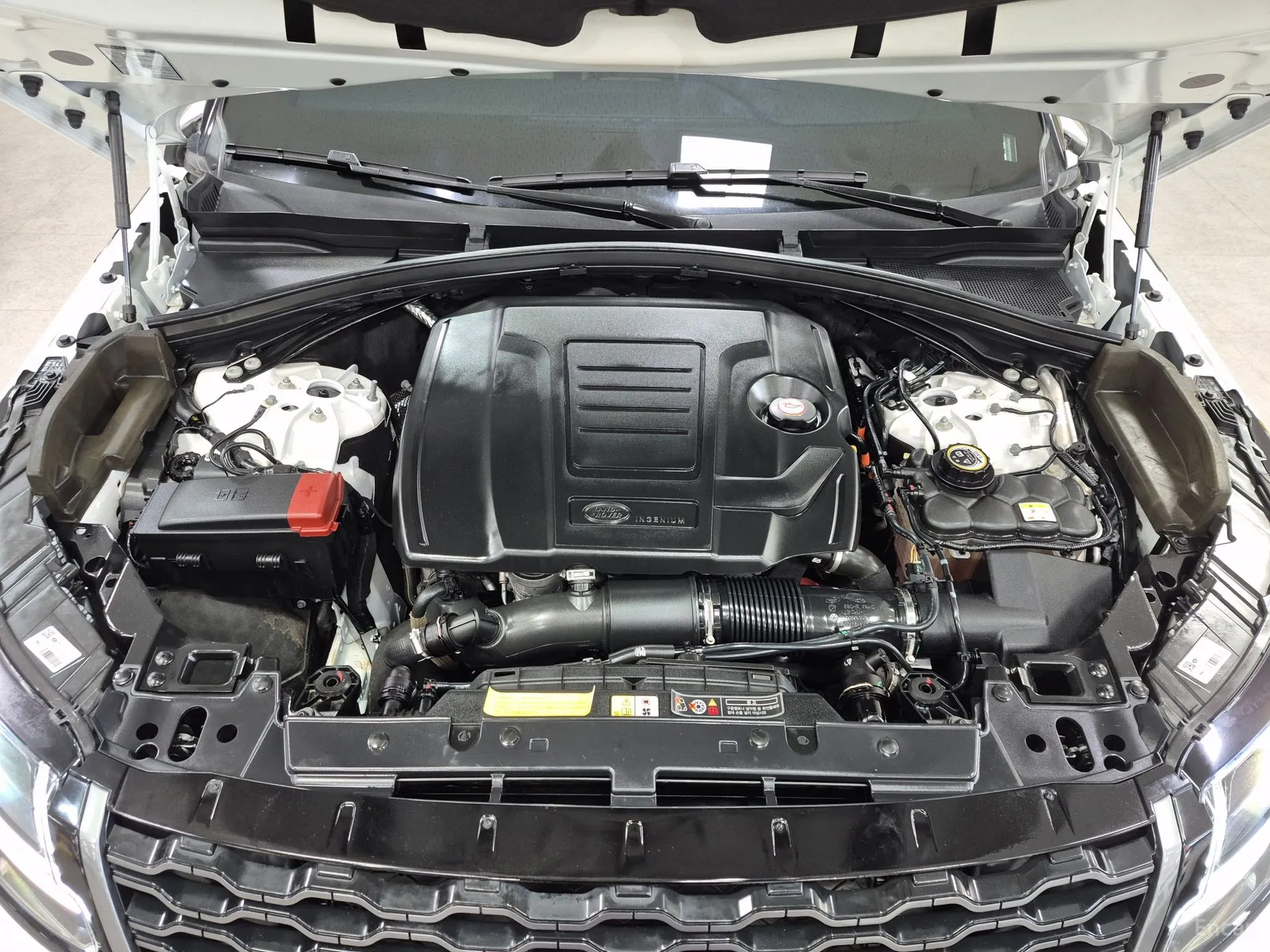 Land Rover Range Rover Bella превью 6
