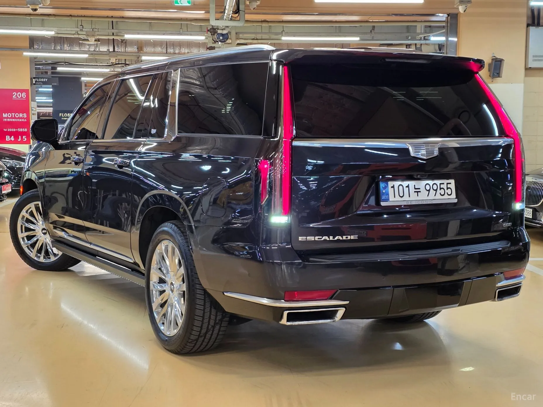 Cadillac Escalade 5th Generation превью 2