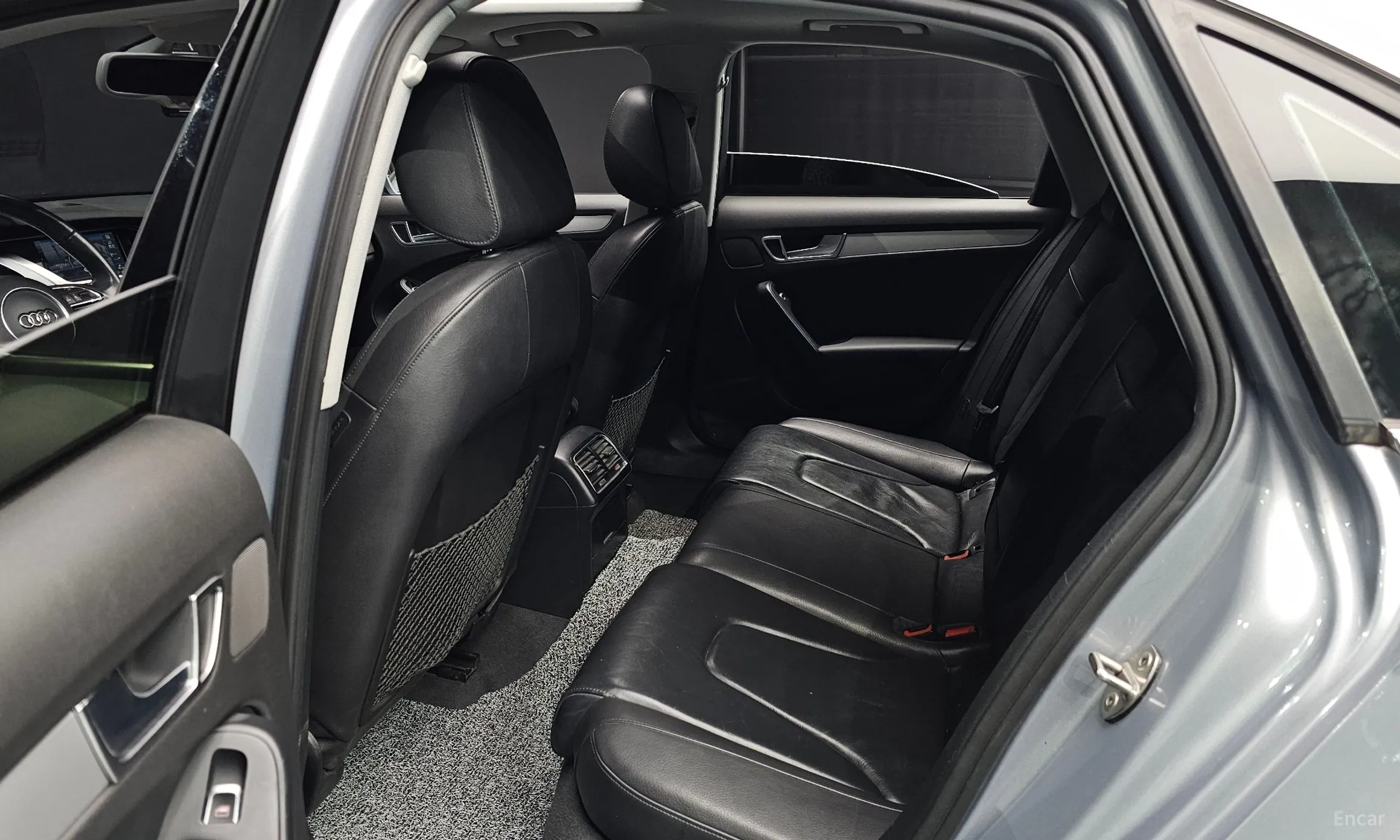 Audi New A4 превью 12