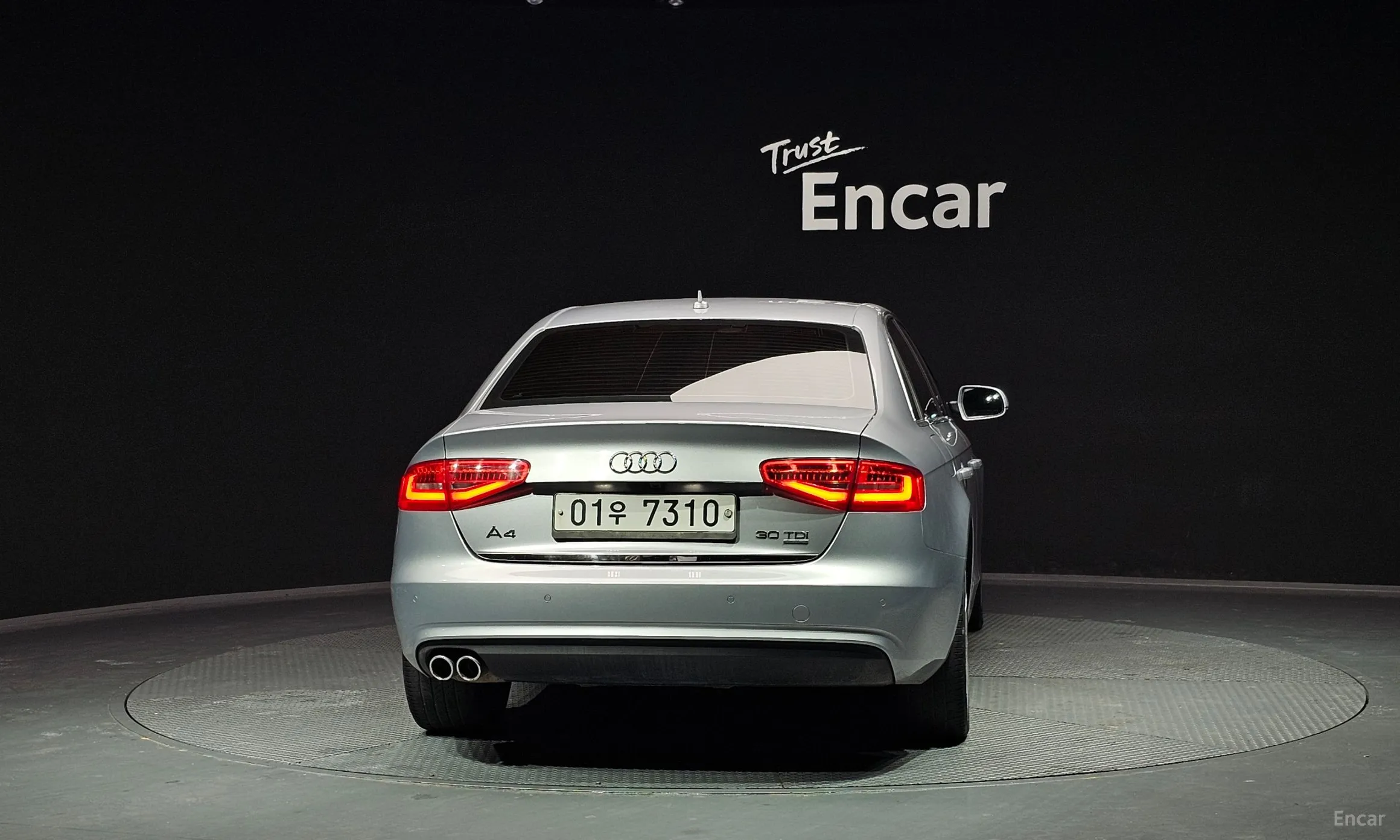 Audi New A4 превью 4