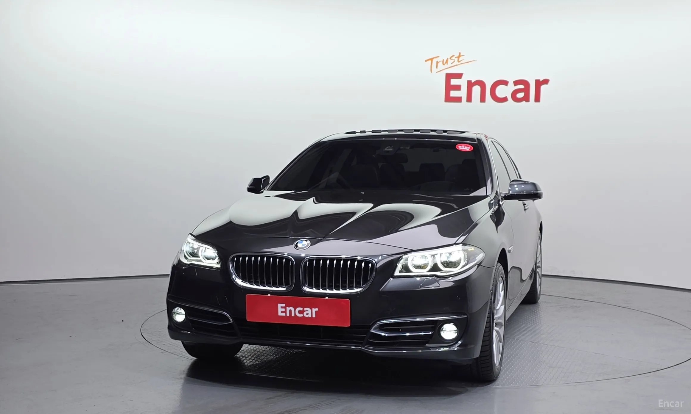 BMW 5 Series (F10) превью 3