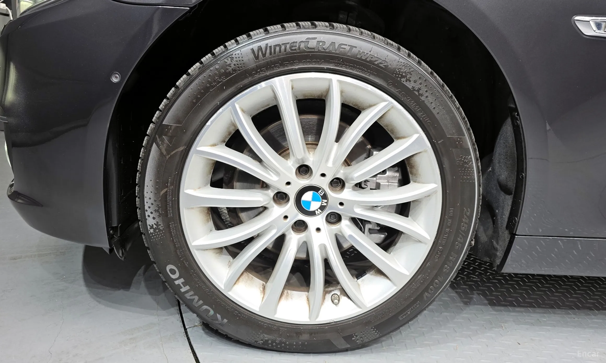 BMW 5 Series (F10) превью 5