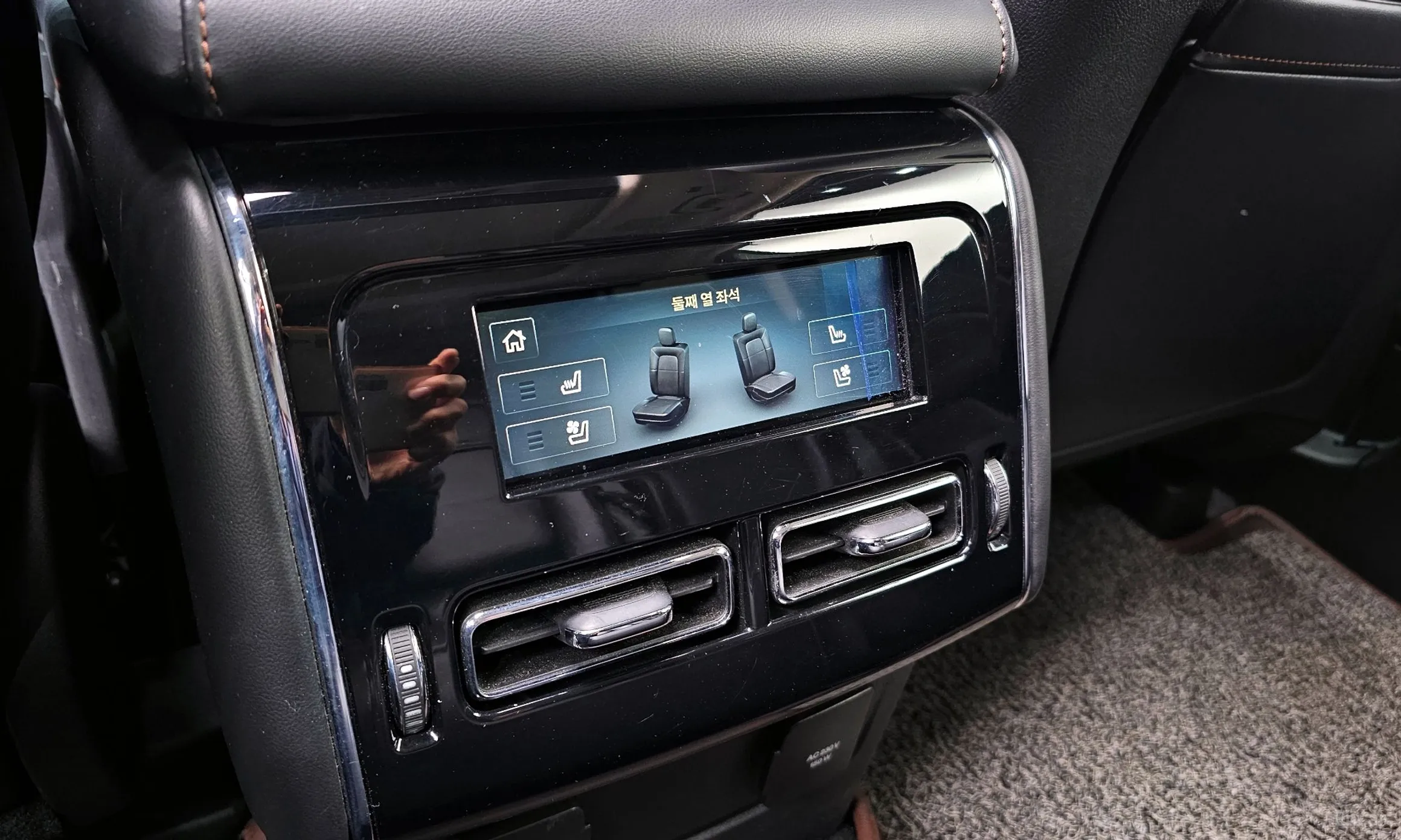 Lincoln Aviator 2nd Generation превью 16