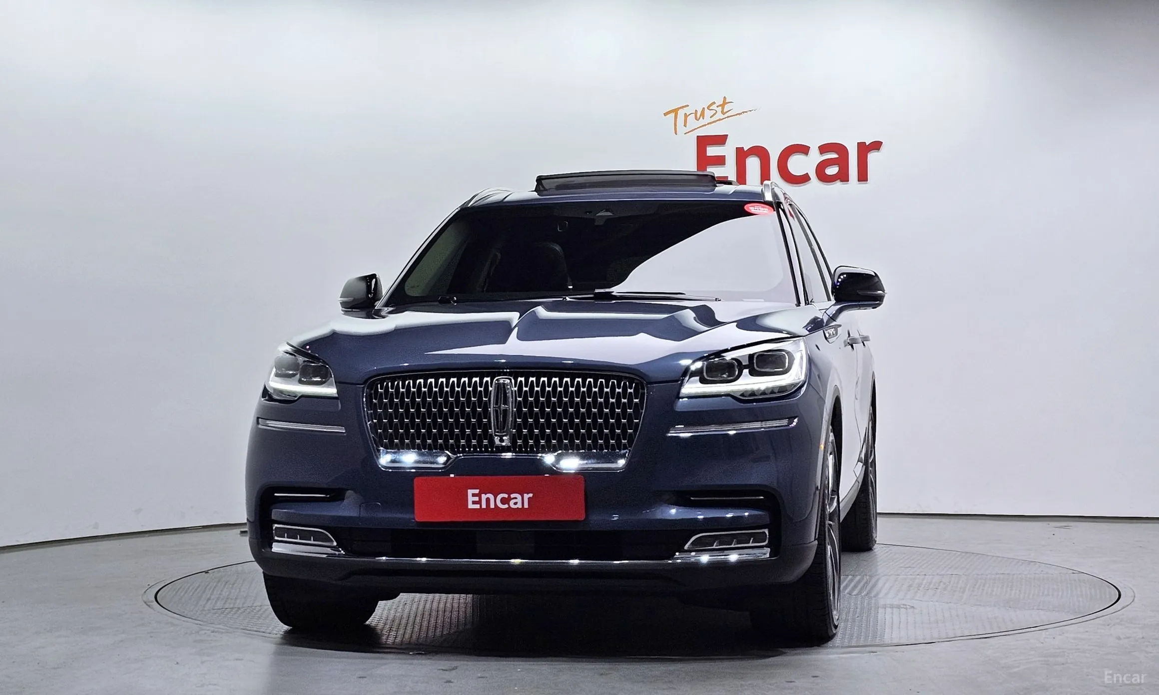 Lincoln Aviator 2nd Generation превью 3