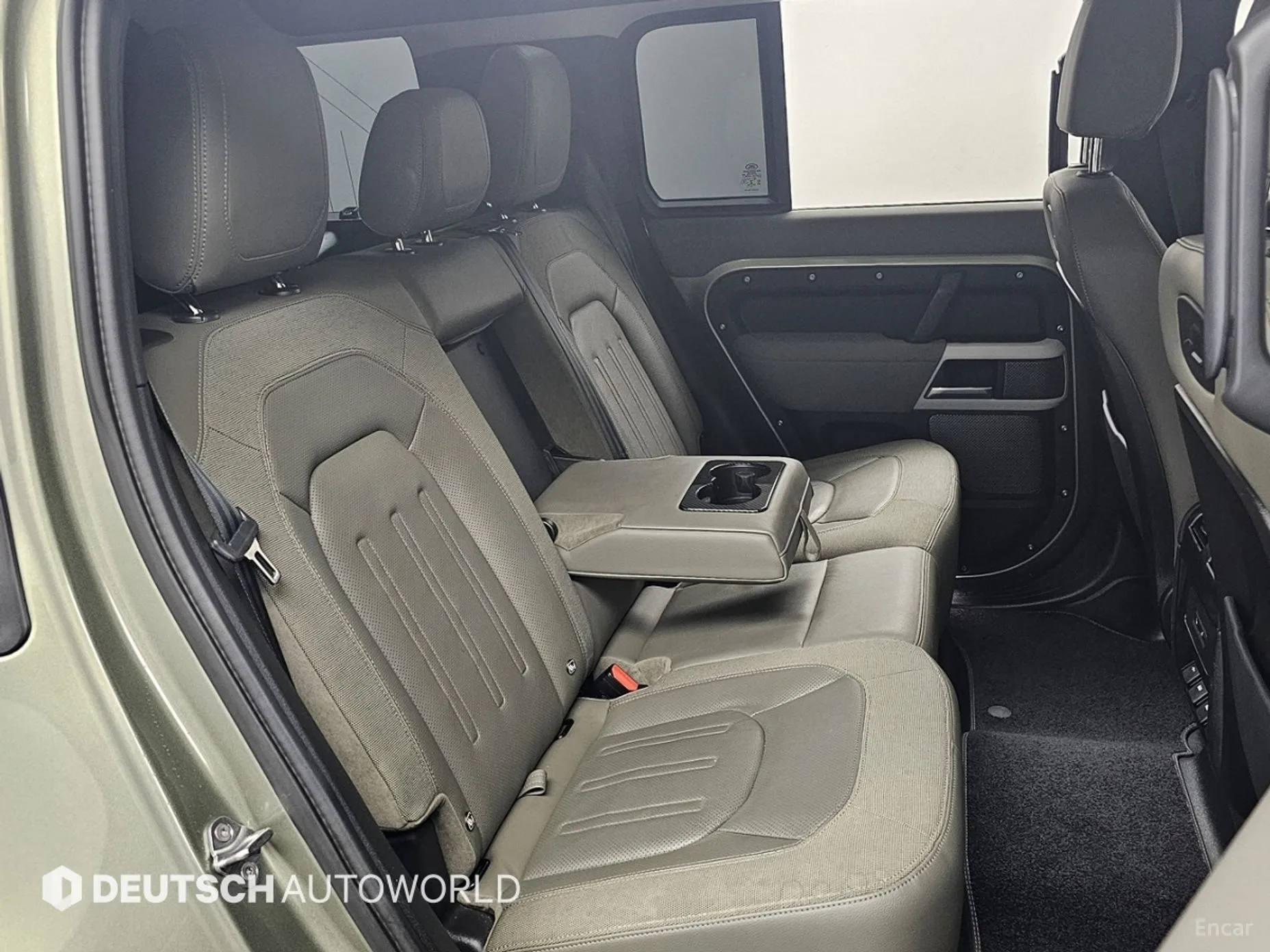 Land Rover Defender (L663) превью 12