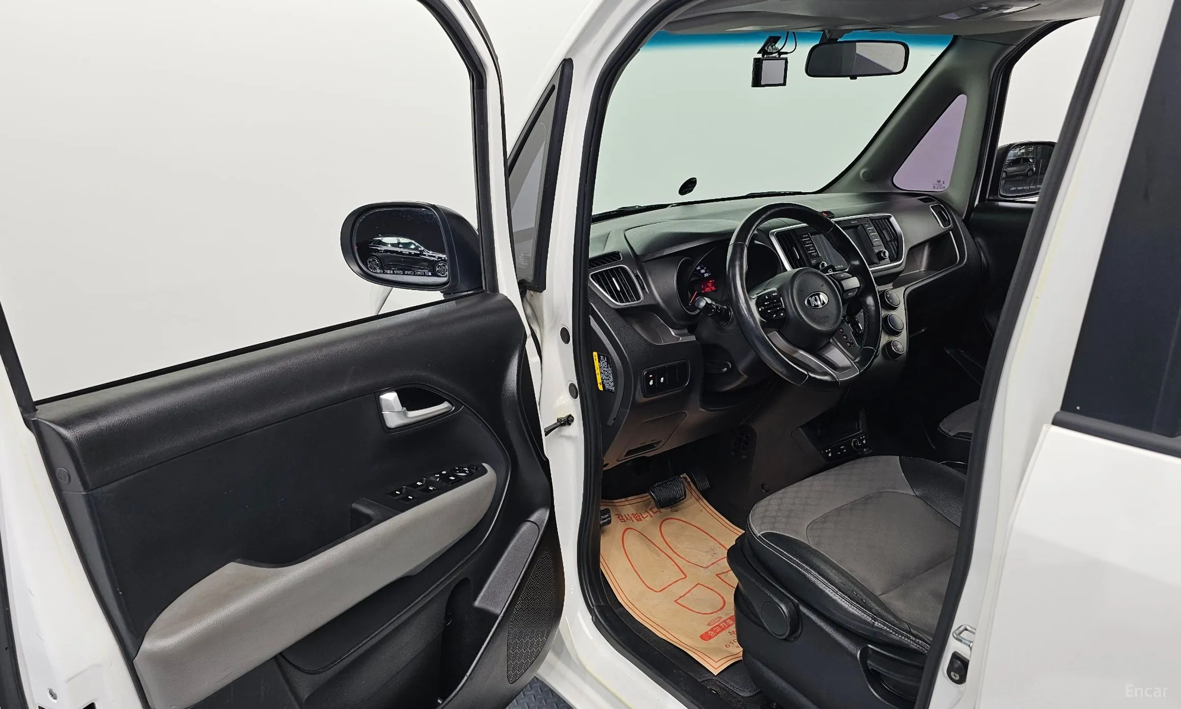Kia Ray превью 10
