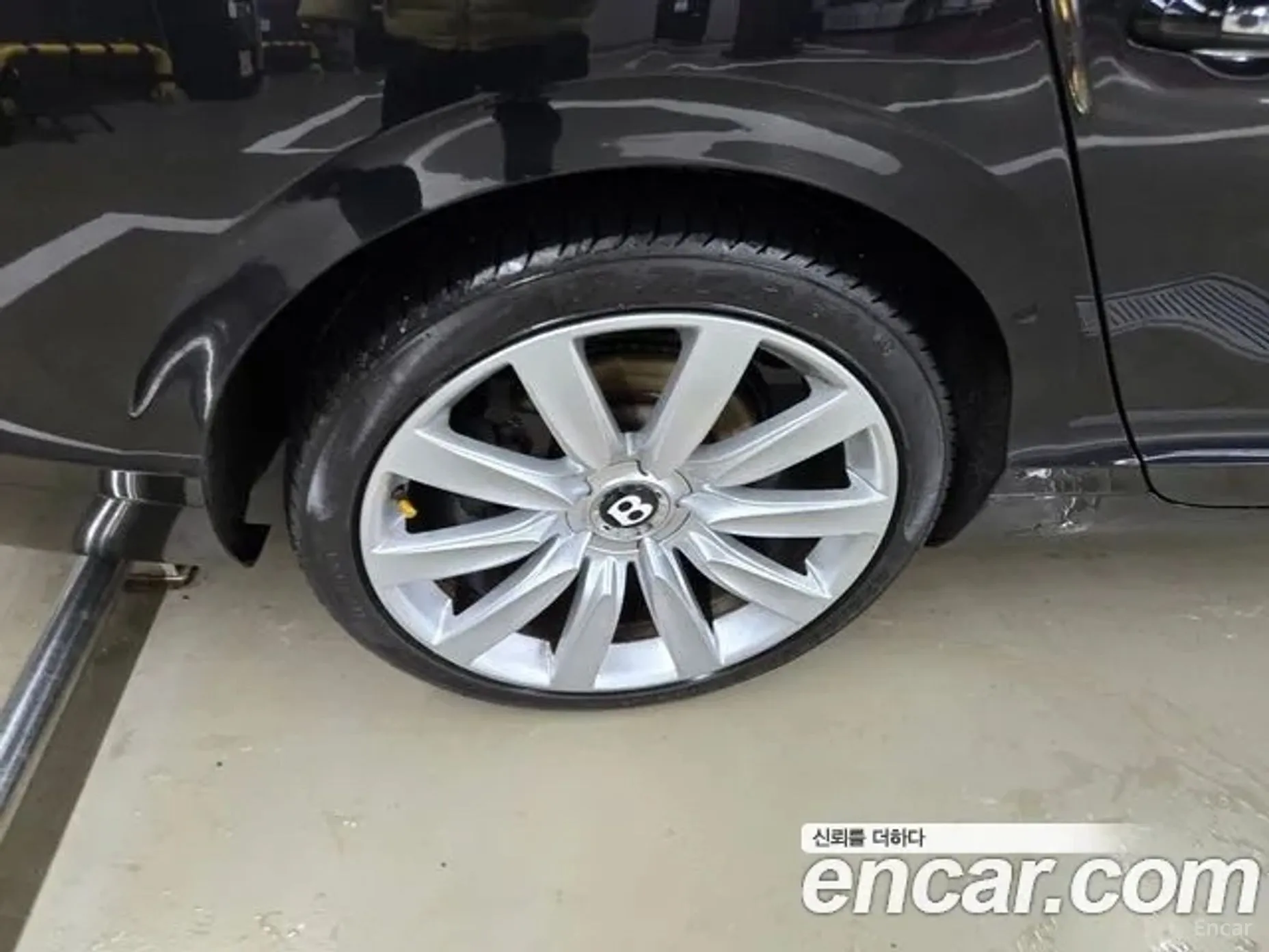 Bentley Flying Spur 2nd Generation превью 10