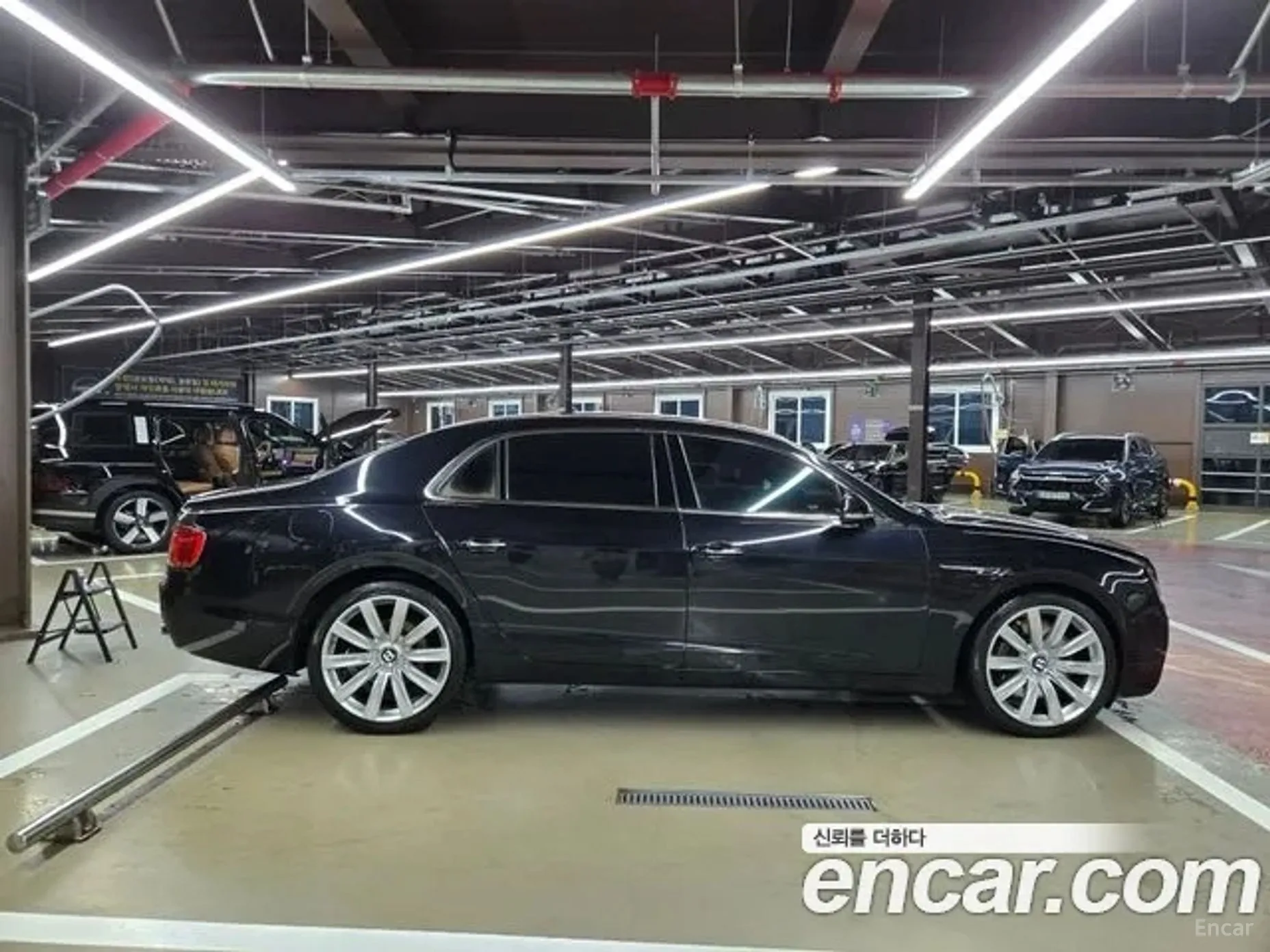 Bentley Flying Spur 2nd Generation превью 11