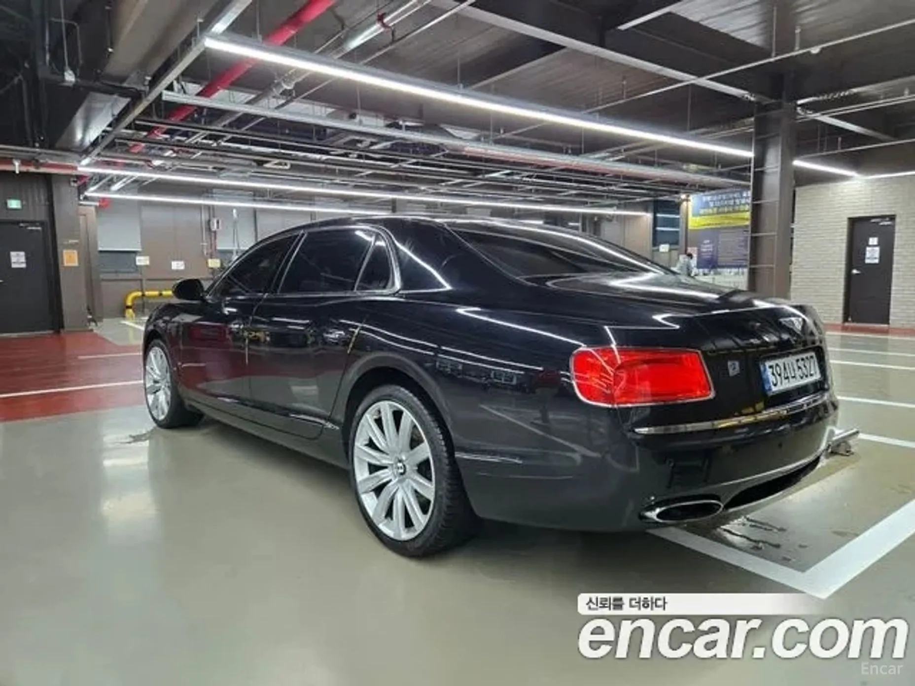 Bentley Flying Spur 2nd Generation превью 8