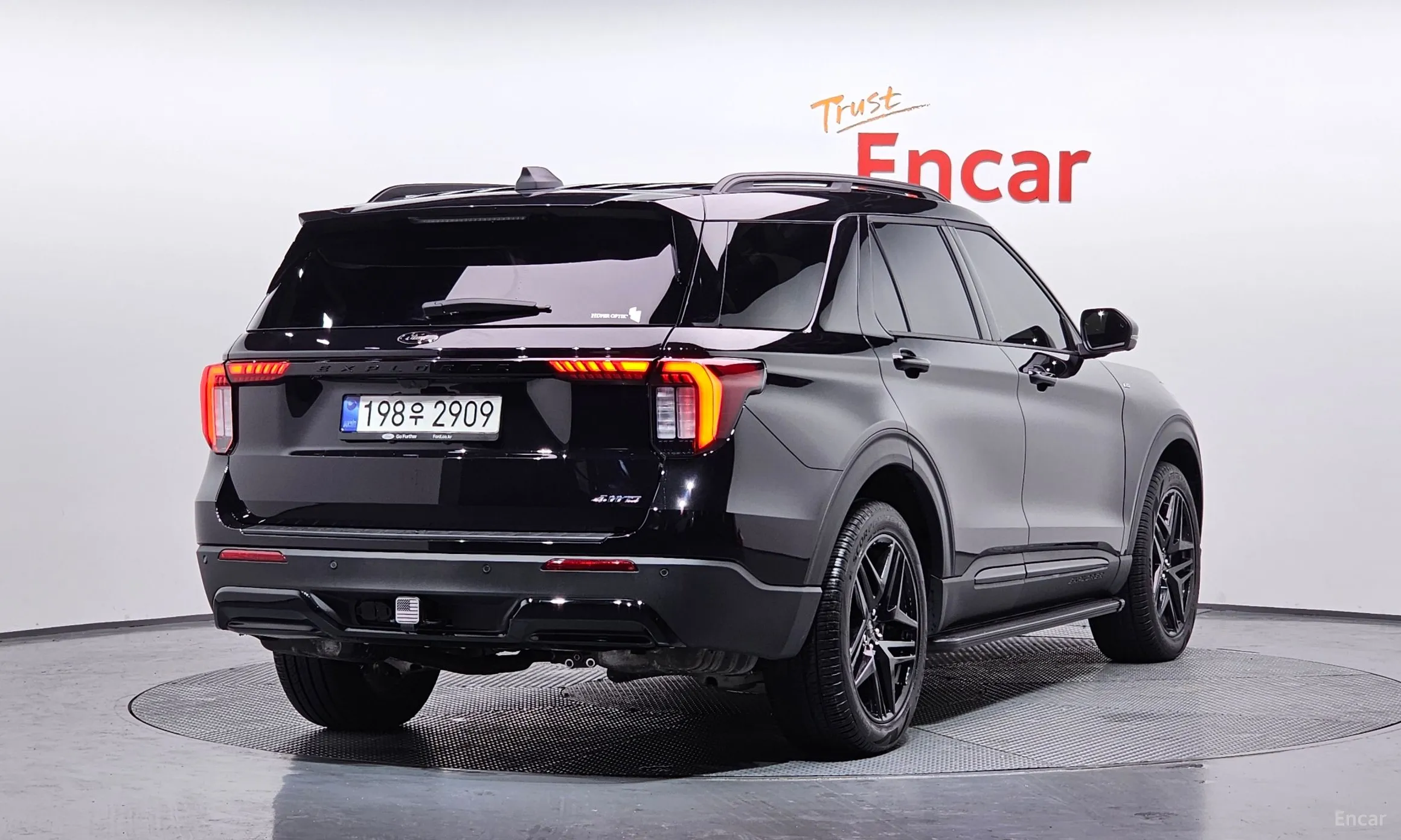 Ford Explorer 6th Generation превью 2