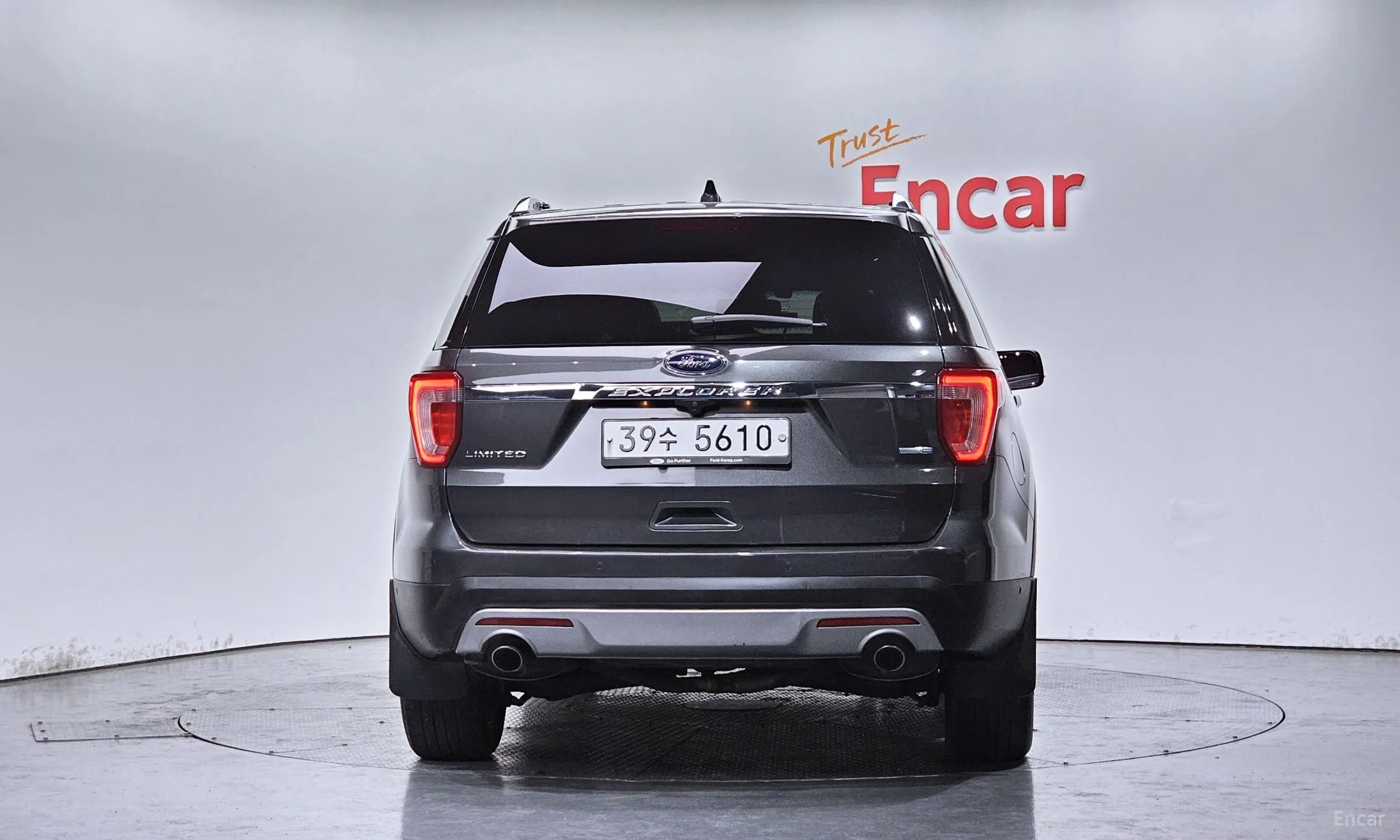 Ford Explorer превью 4