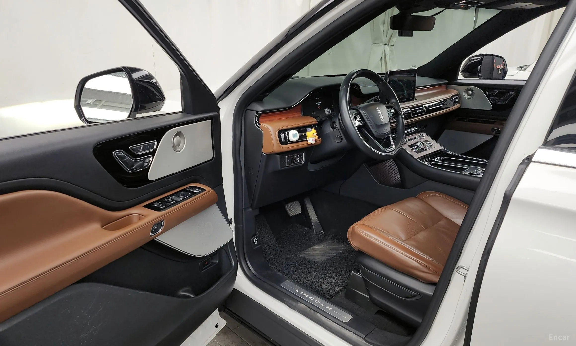 Lincoln Aviator 2nd Generation превью 10