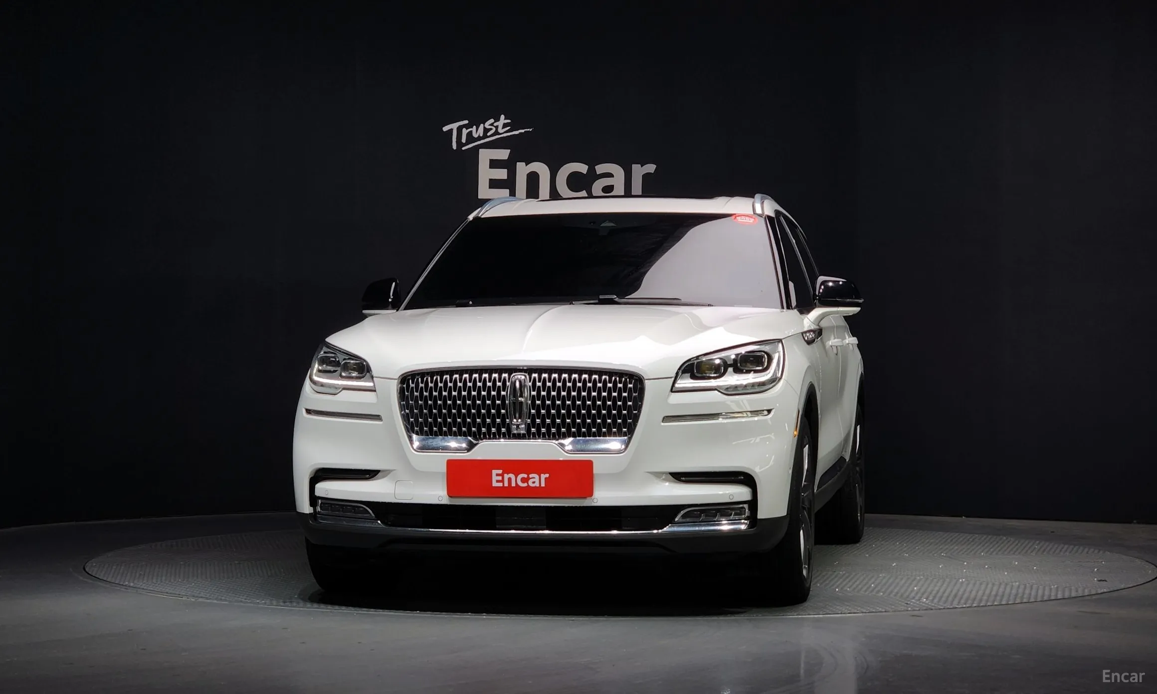 Lincoln Aviator 2nd Generation превью 3