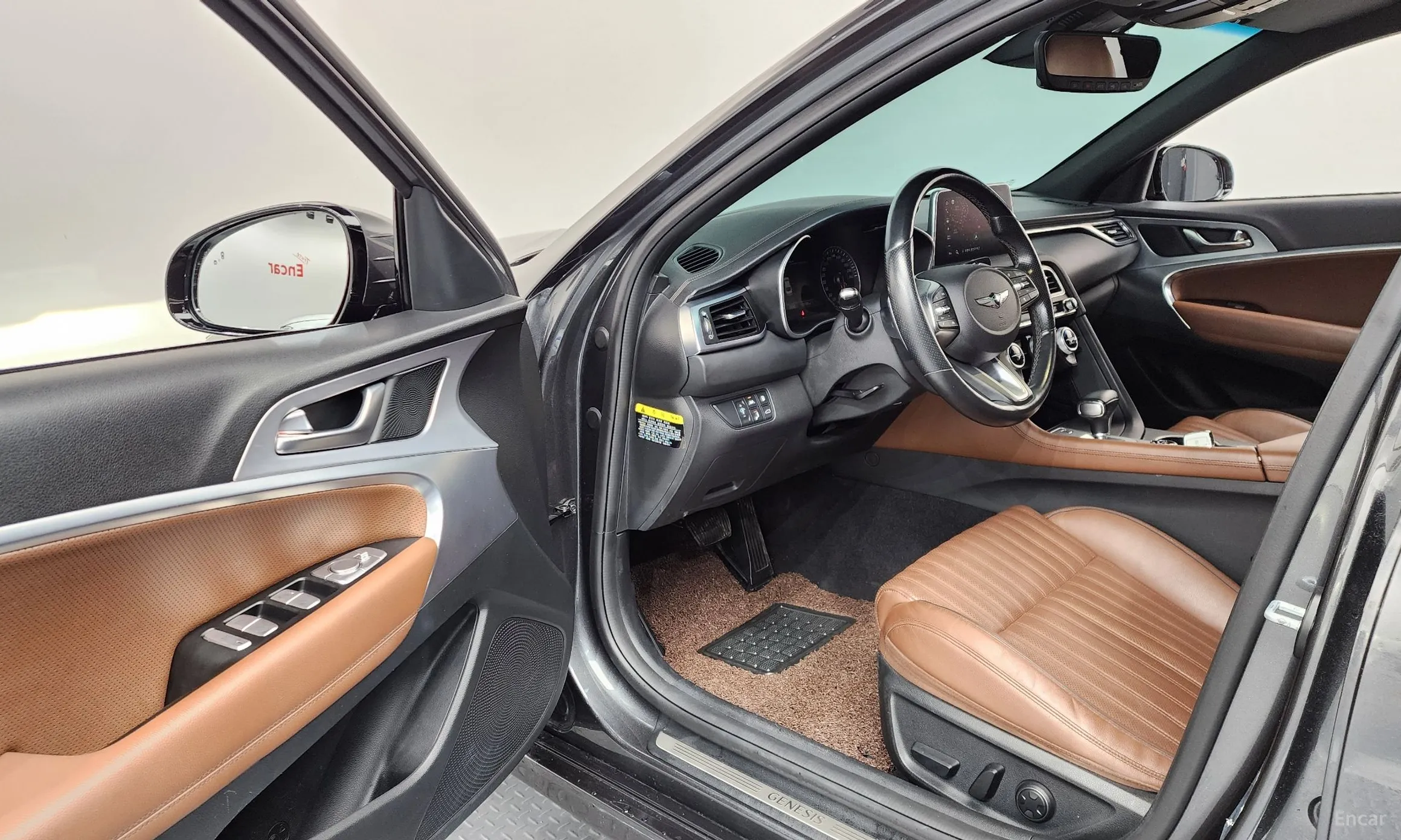 Genesis G70 превью 10