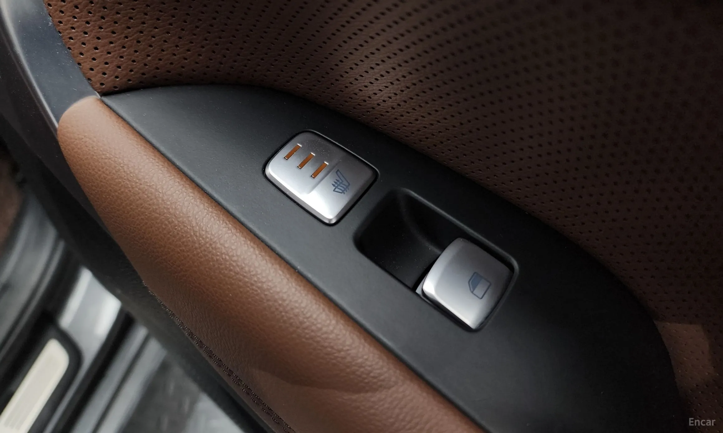Genesis G70 превью 19