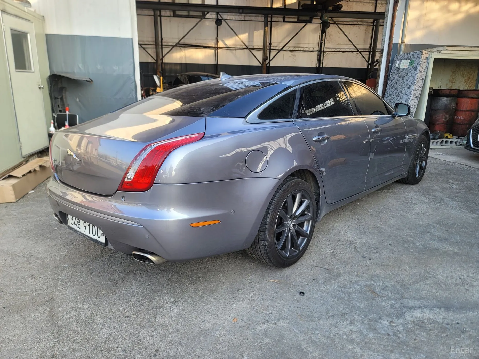 Jaguar All New XJ превью 4