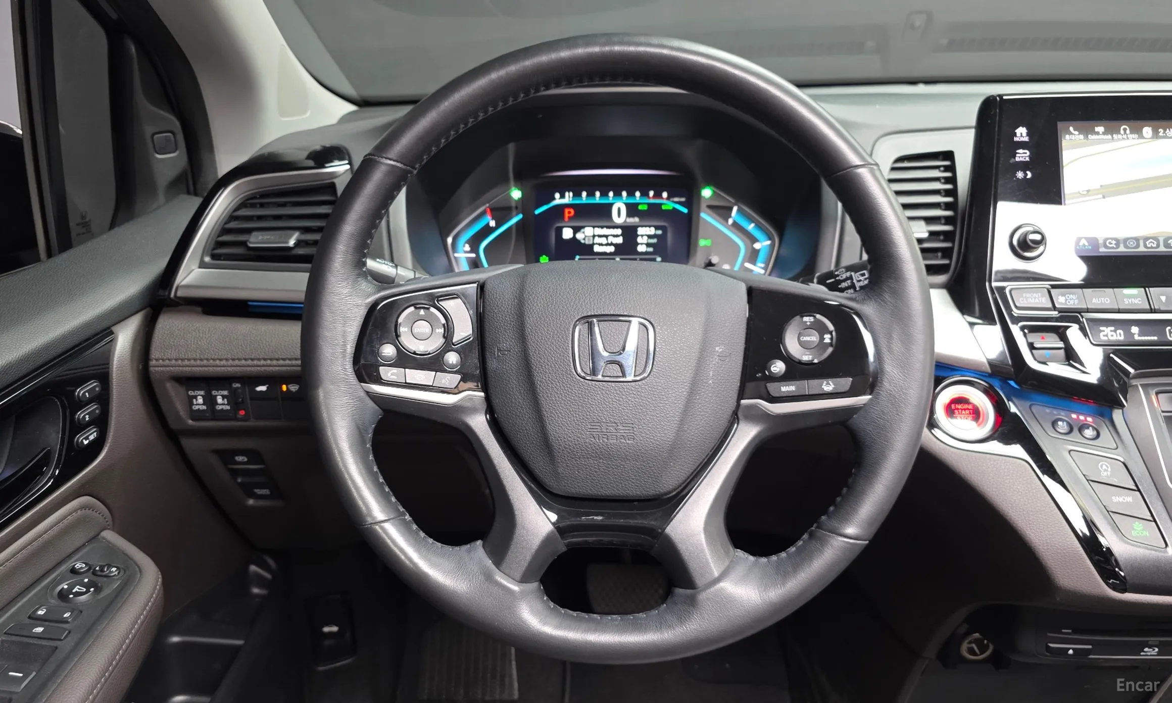 Honda Odyssey превью 13
