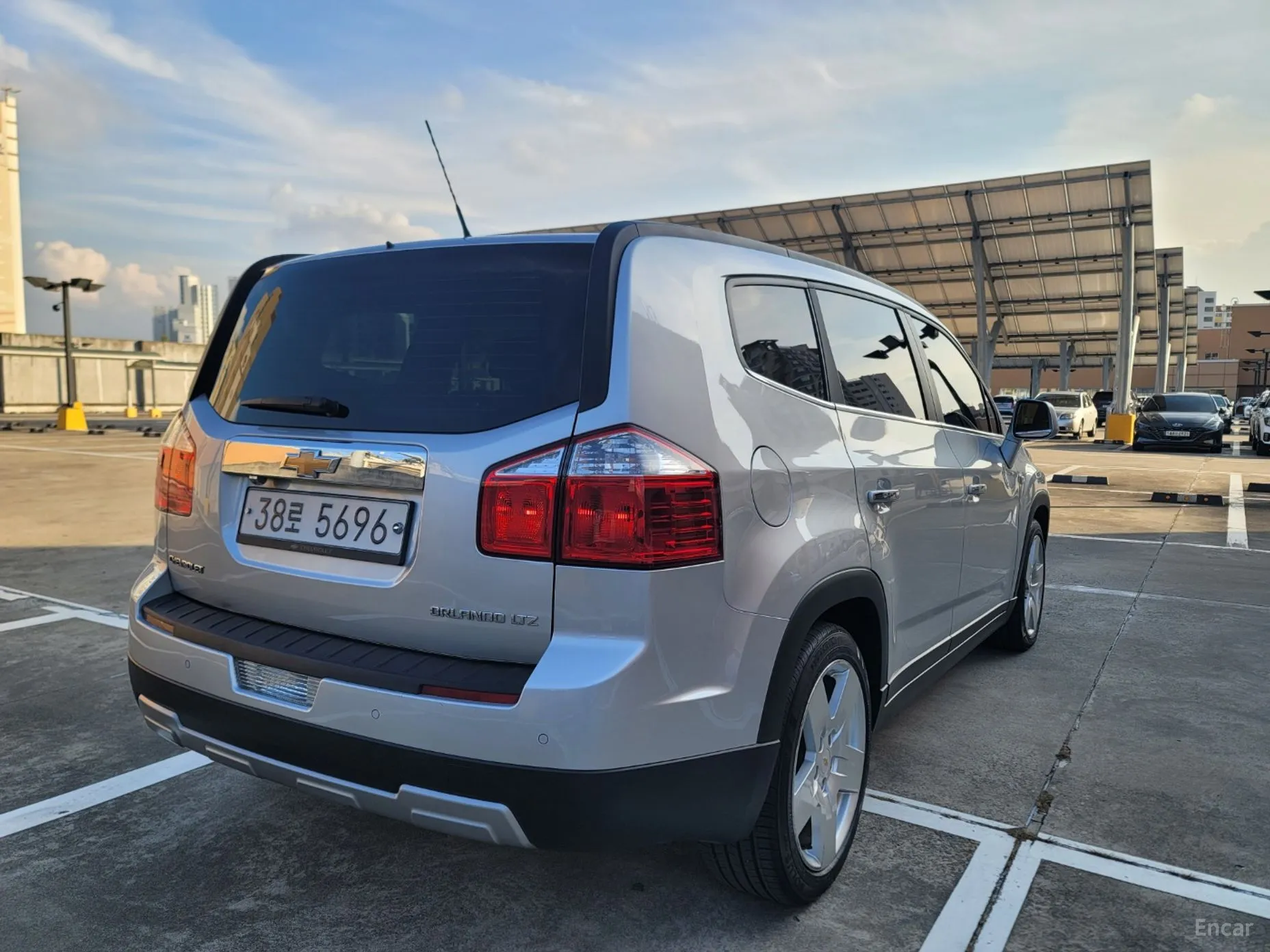 Chevrolet (GM Daewoo) Orlando превью 8