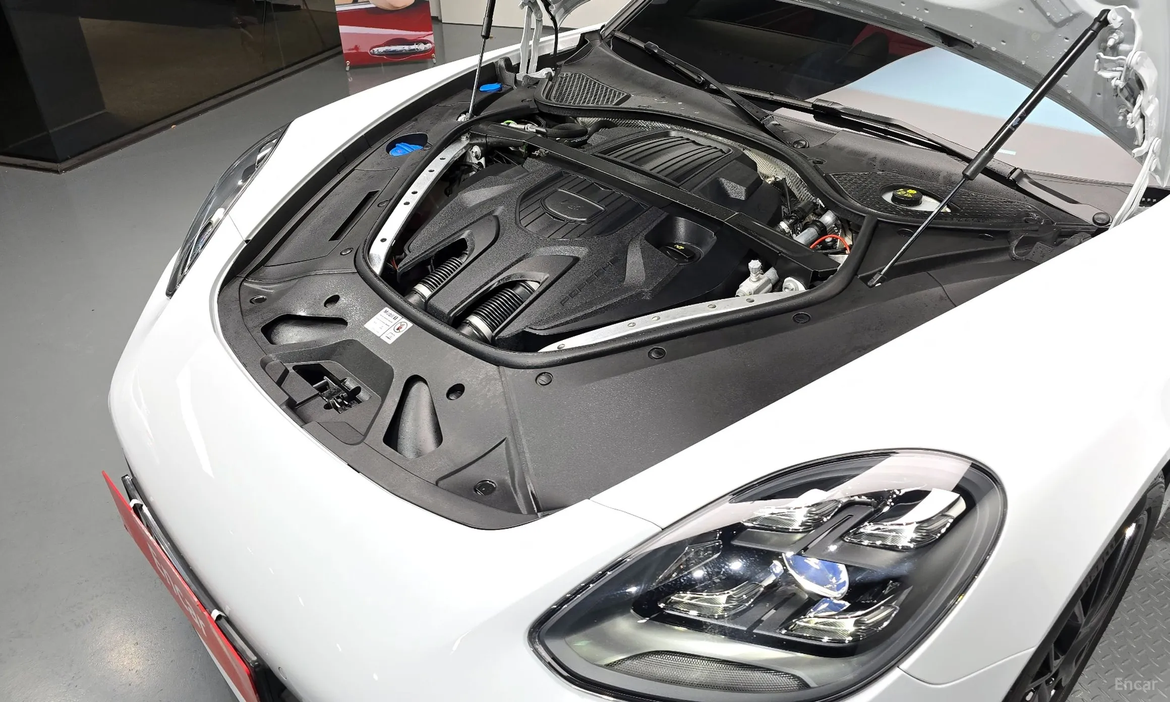 Porsche Panamera (971) превью 6