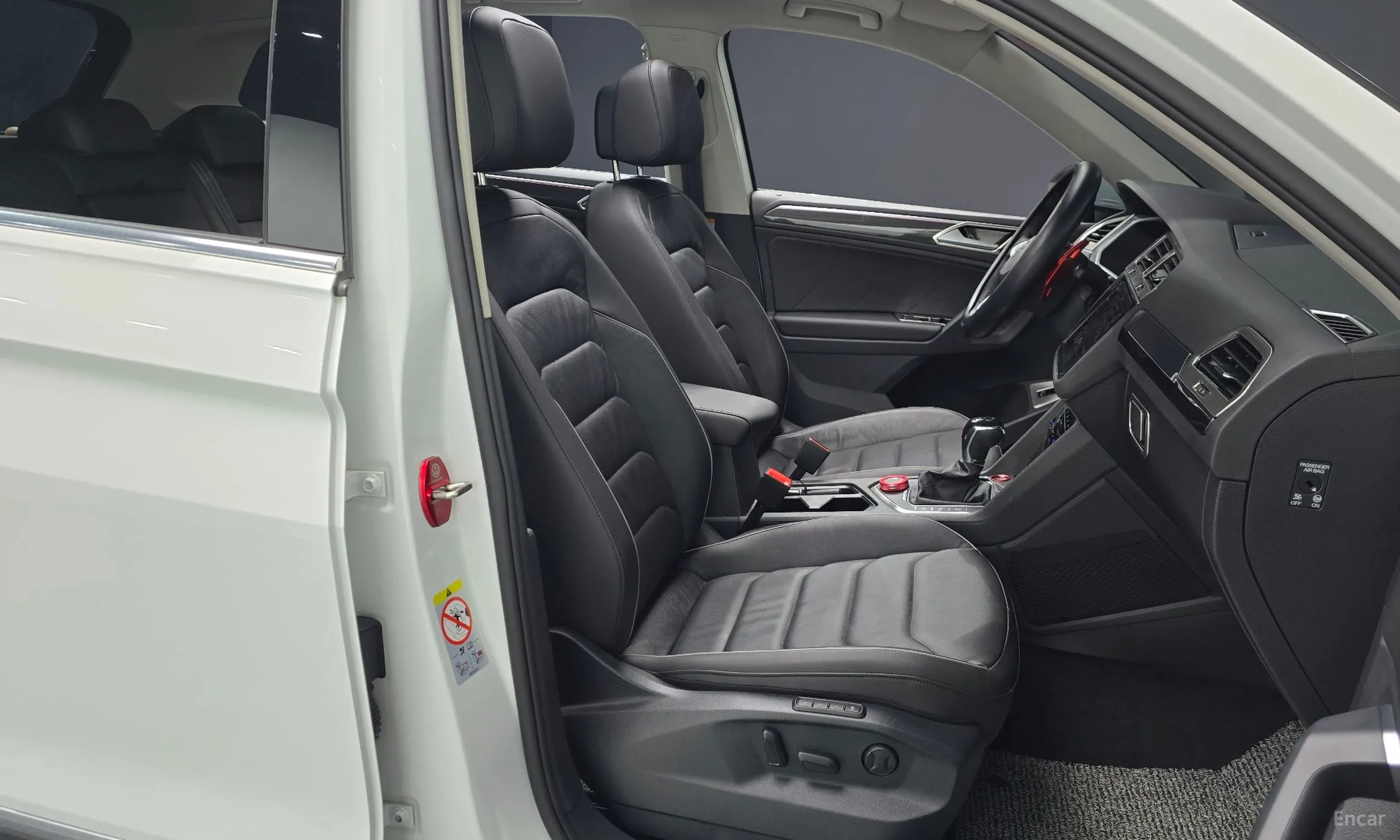 Volkswagen Tiguan 2nd Generation превью 10