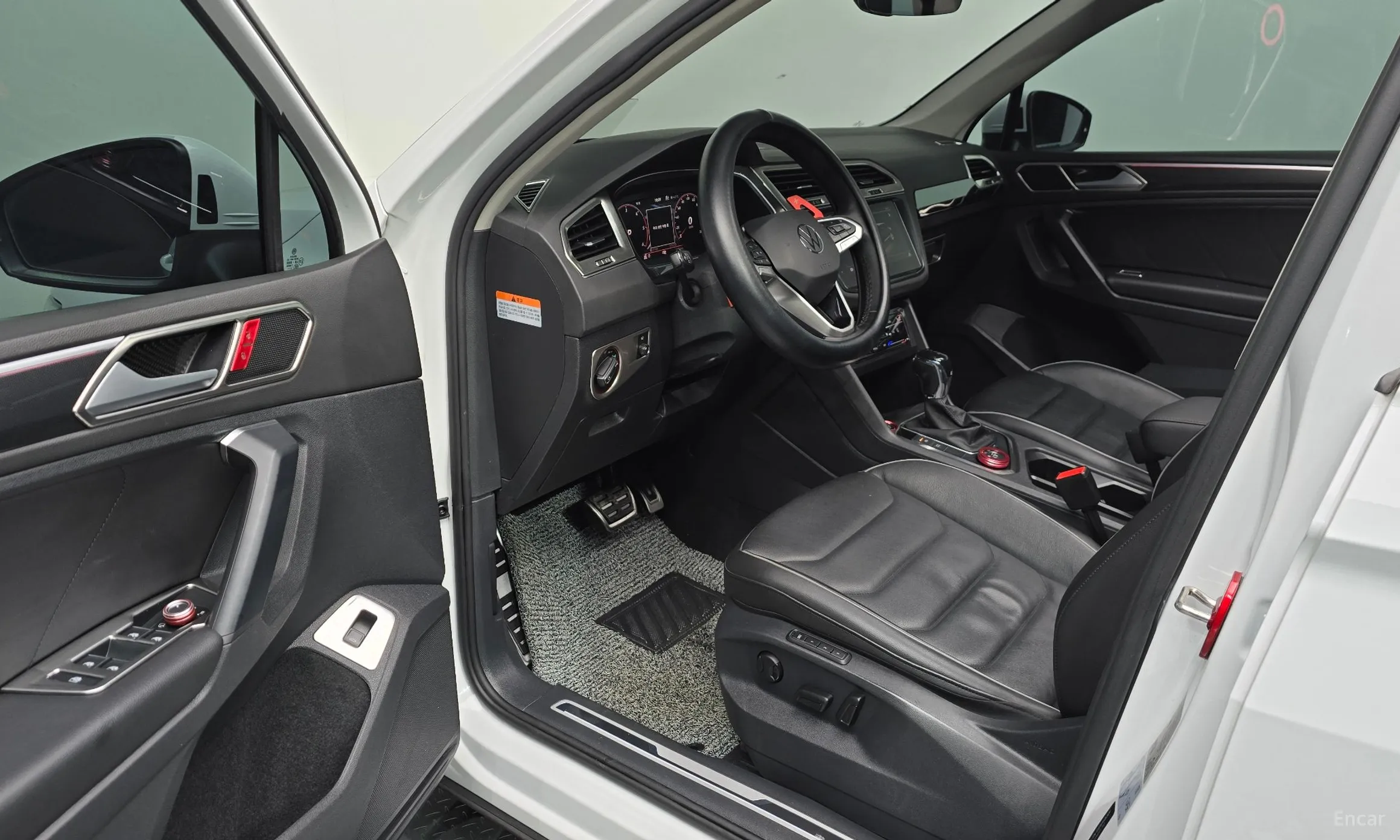 Volkswagen Tiguan 2nd Generation превью 12