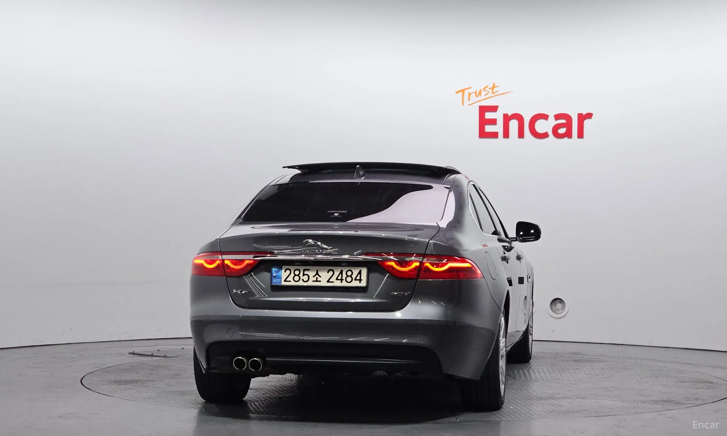 Jaguar XF (x260) превью 4