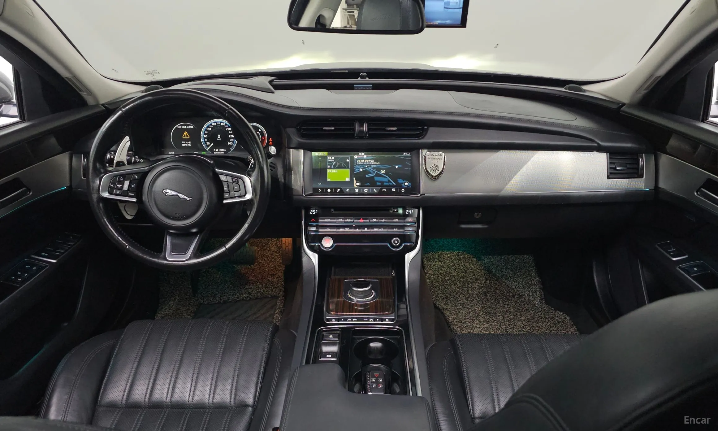 Jaguar XF (x260) превью 7