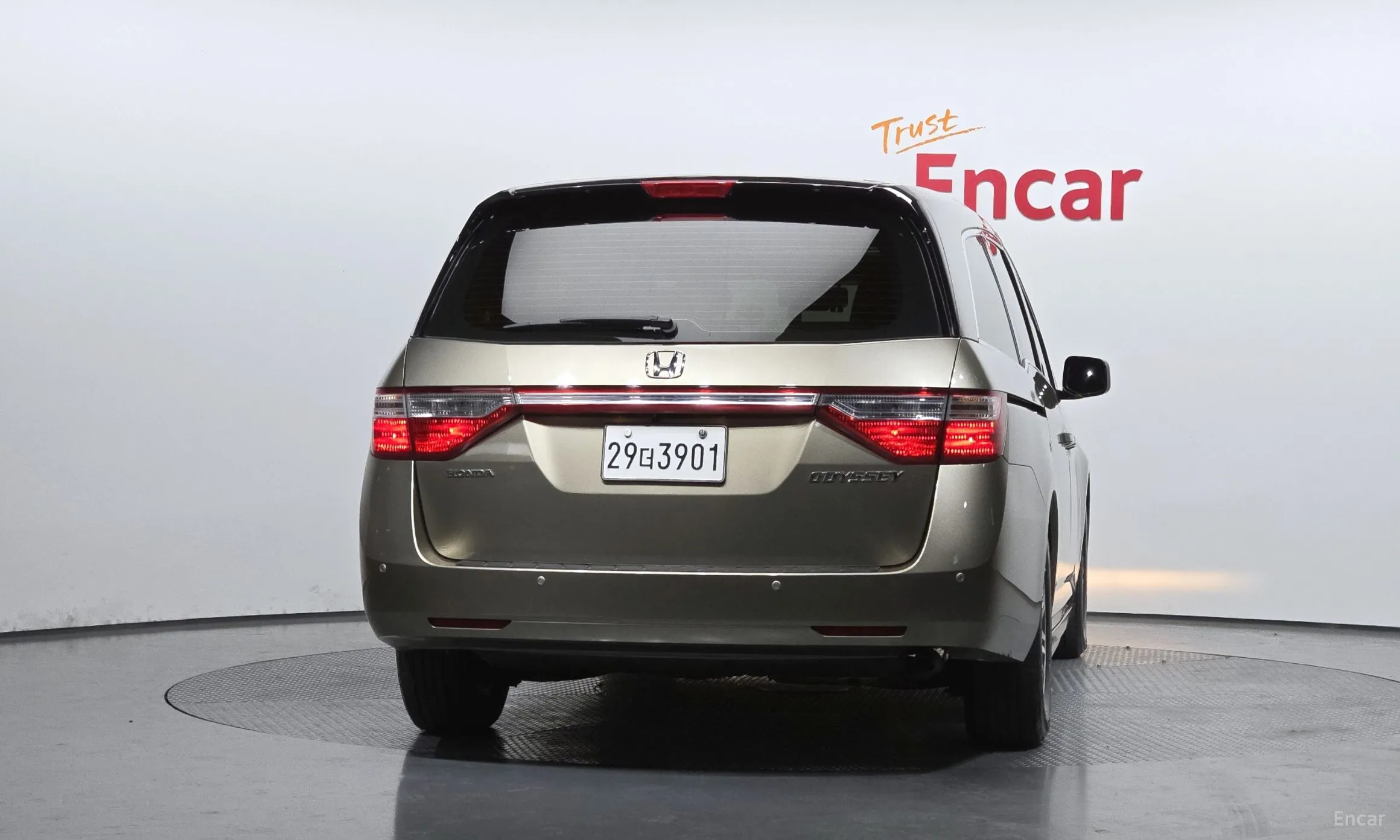 Honda Odyssey превью 4