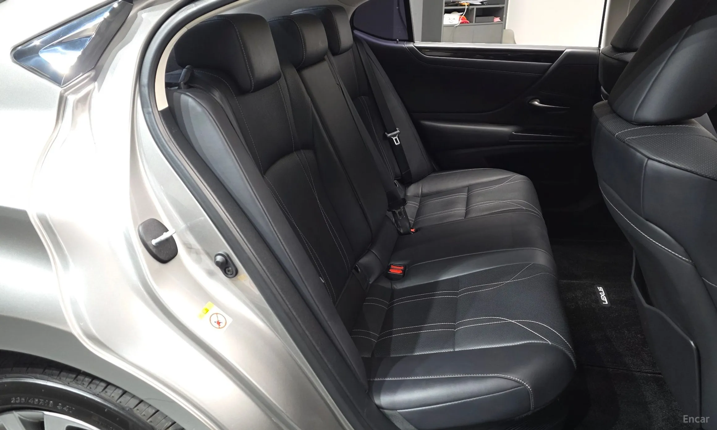 Lexus ES300h 7th Generation превью 11