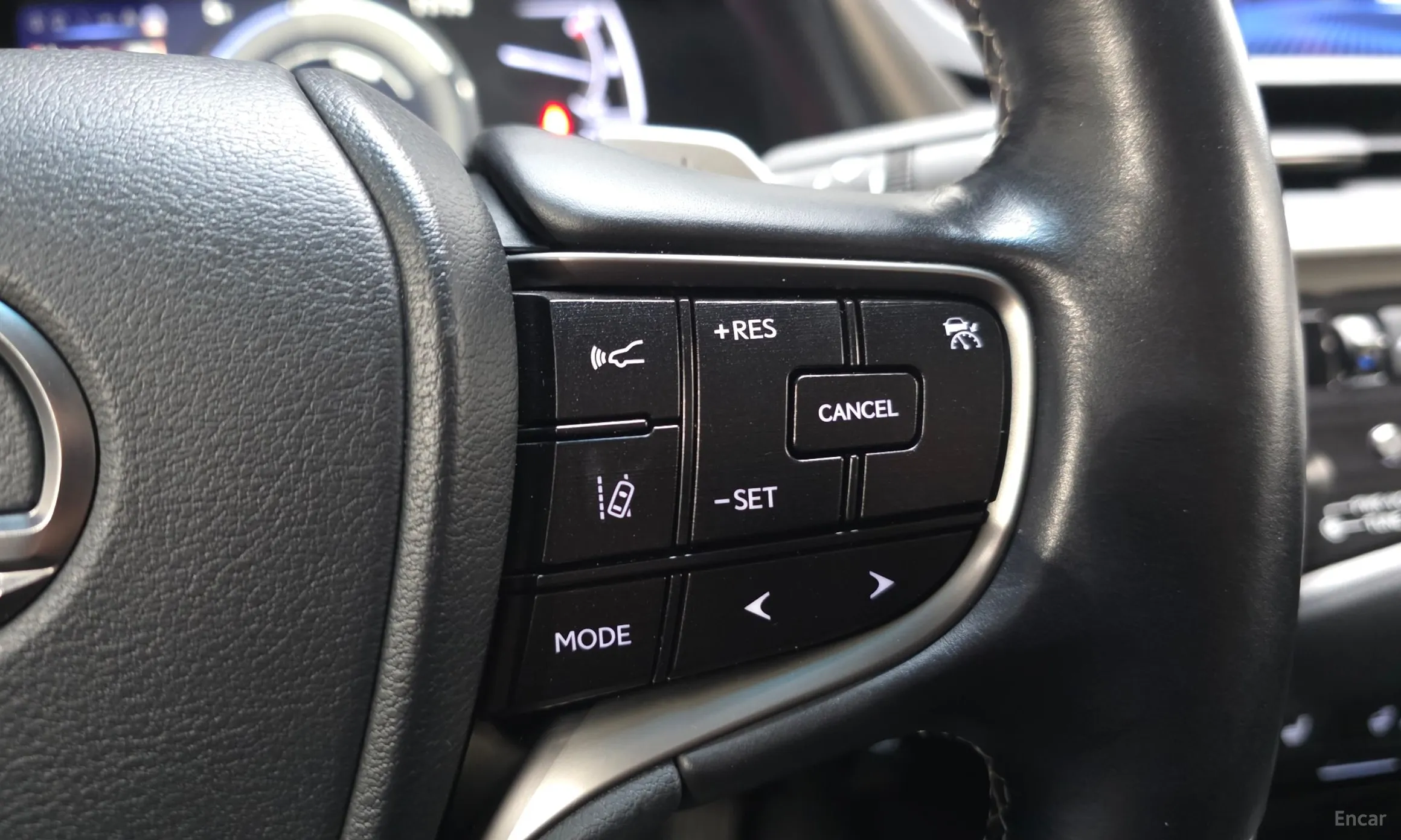 Lexus ES300h 7th Generation превью 15