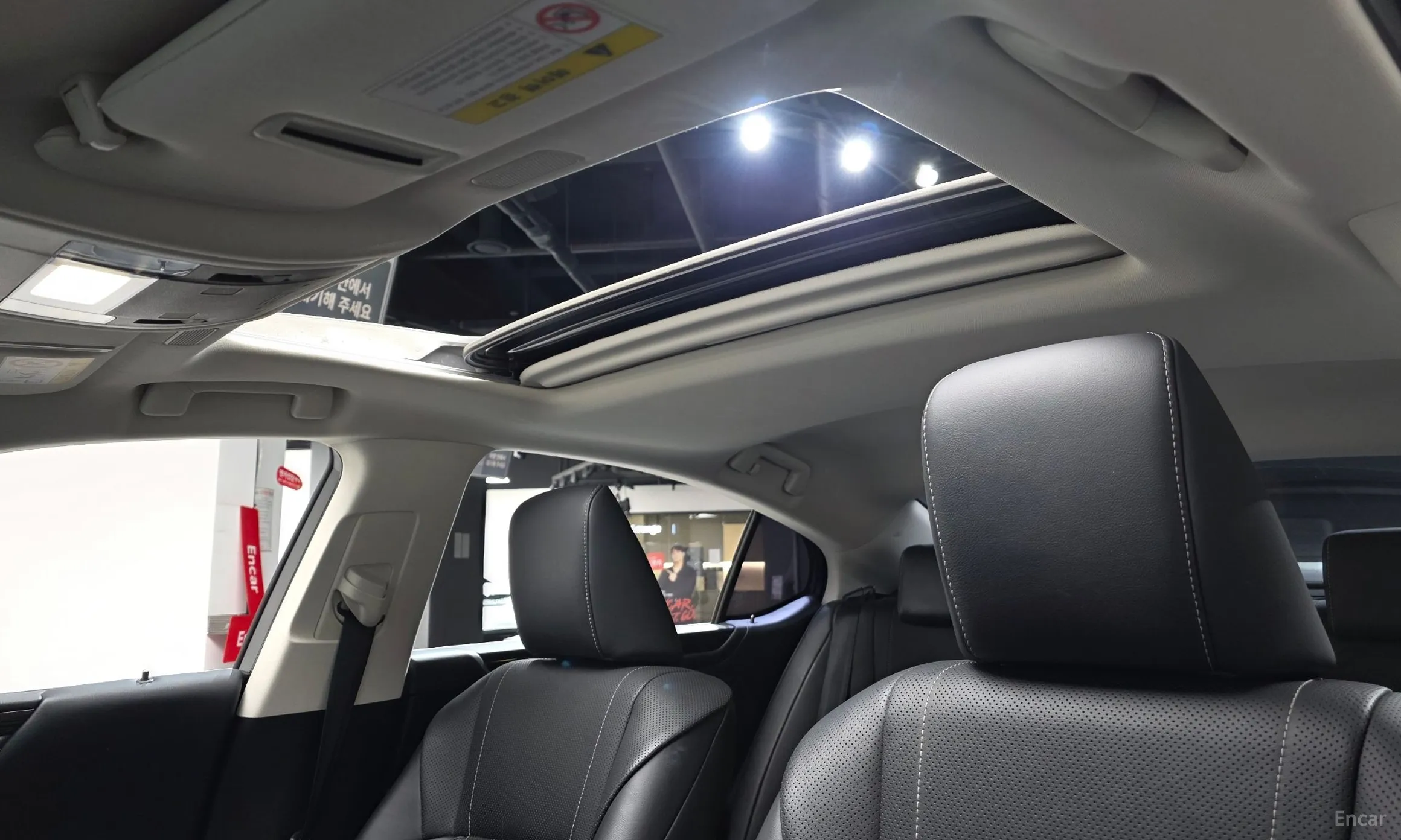 Lexus ES300h 7th Generation превью 19