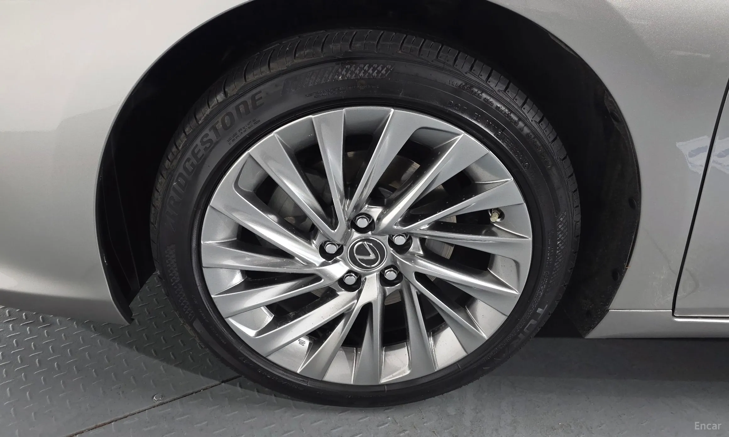 Lexus ES300h 7th Generation превью 5