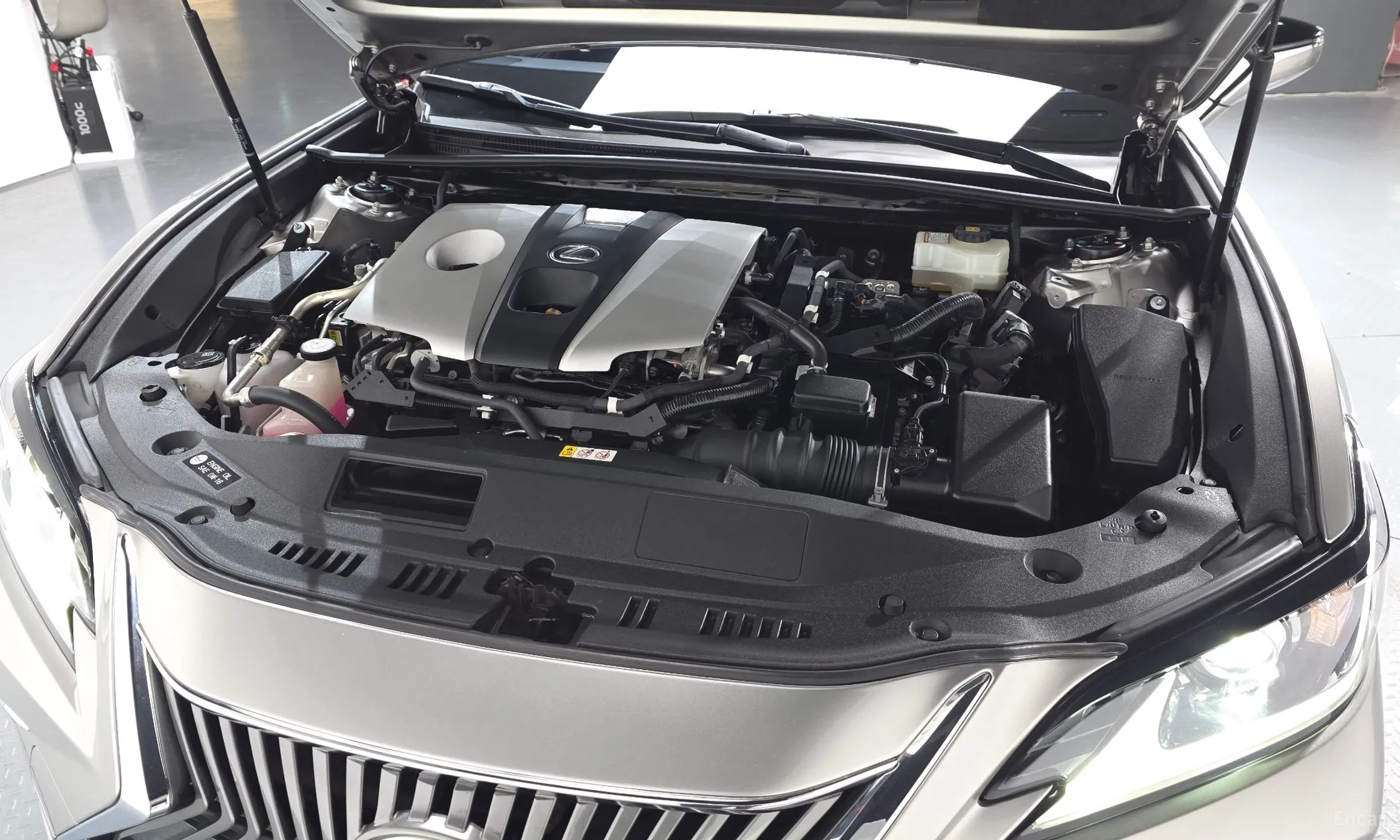 Lexus ES300h 7th Generation превью 6