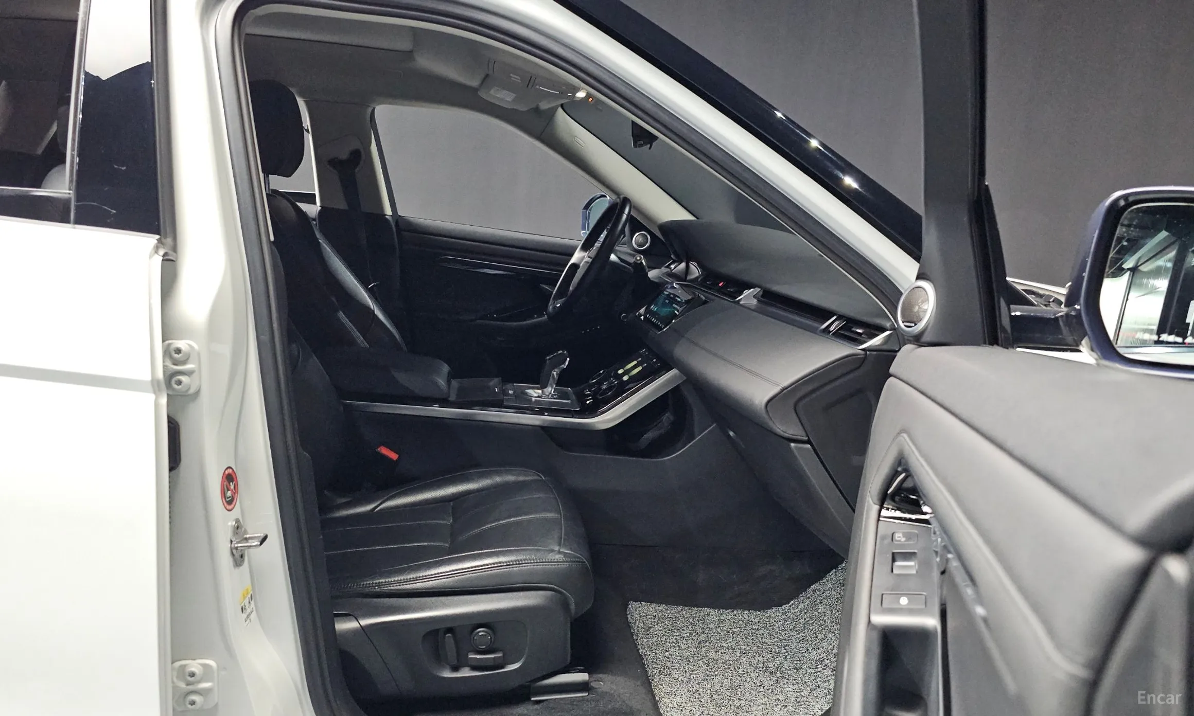 Land Rover Range Rover Evoque 2nd Generation превью 11