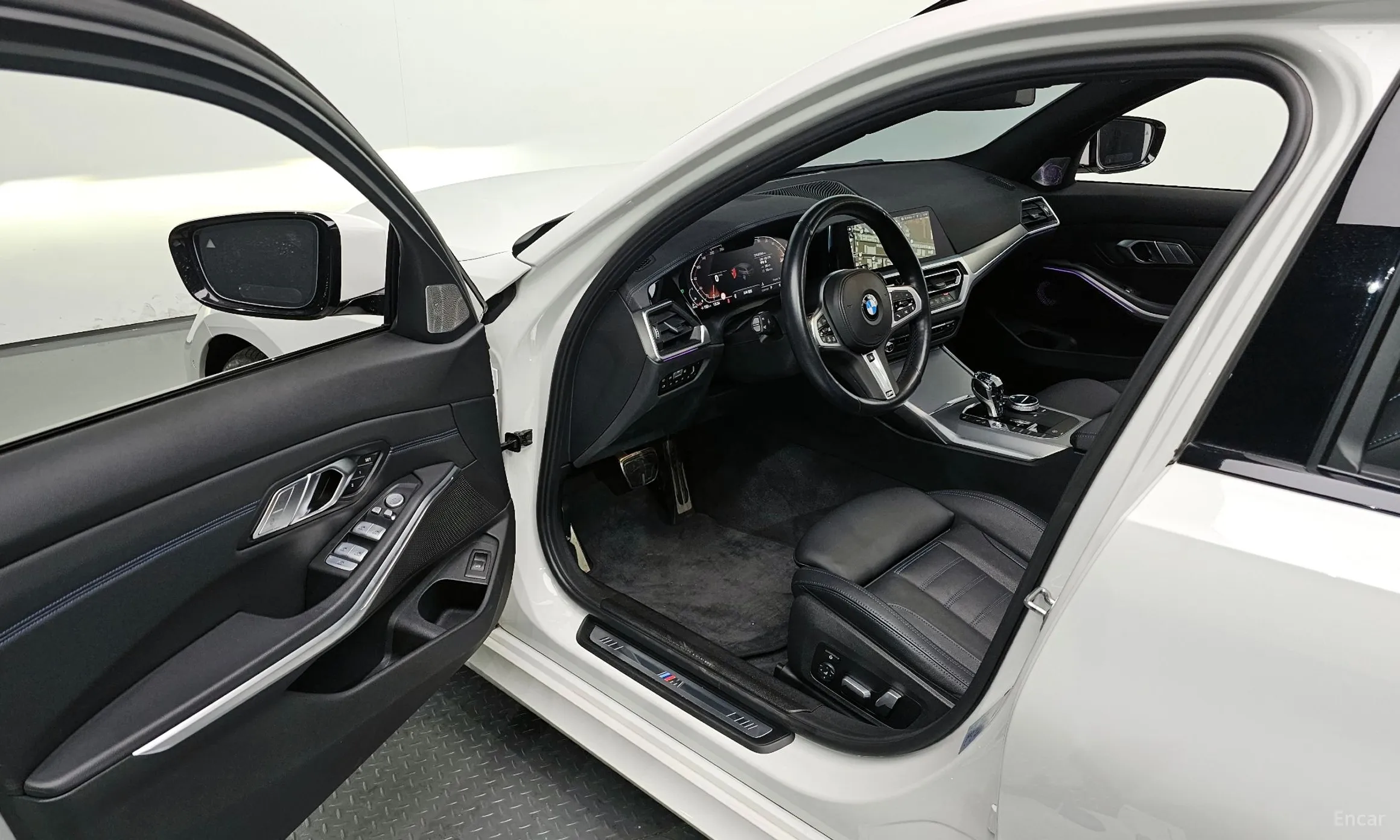 BMW 3 Series (G20) превью 11