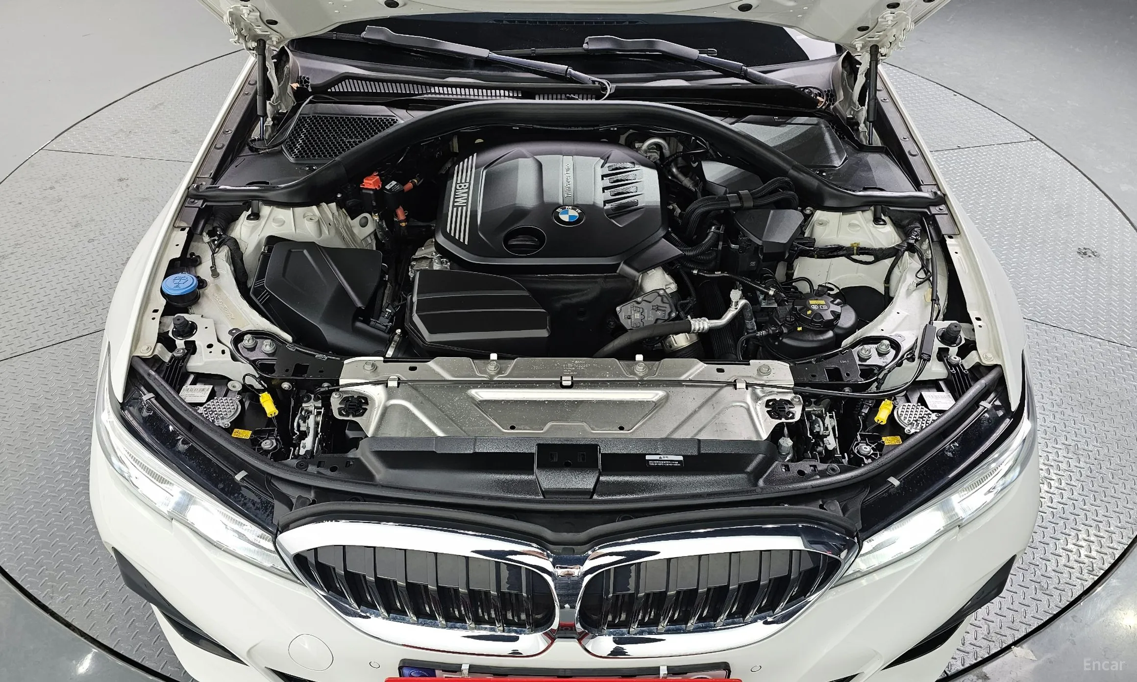 BMW 3 Series (G20) превью 6