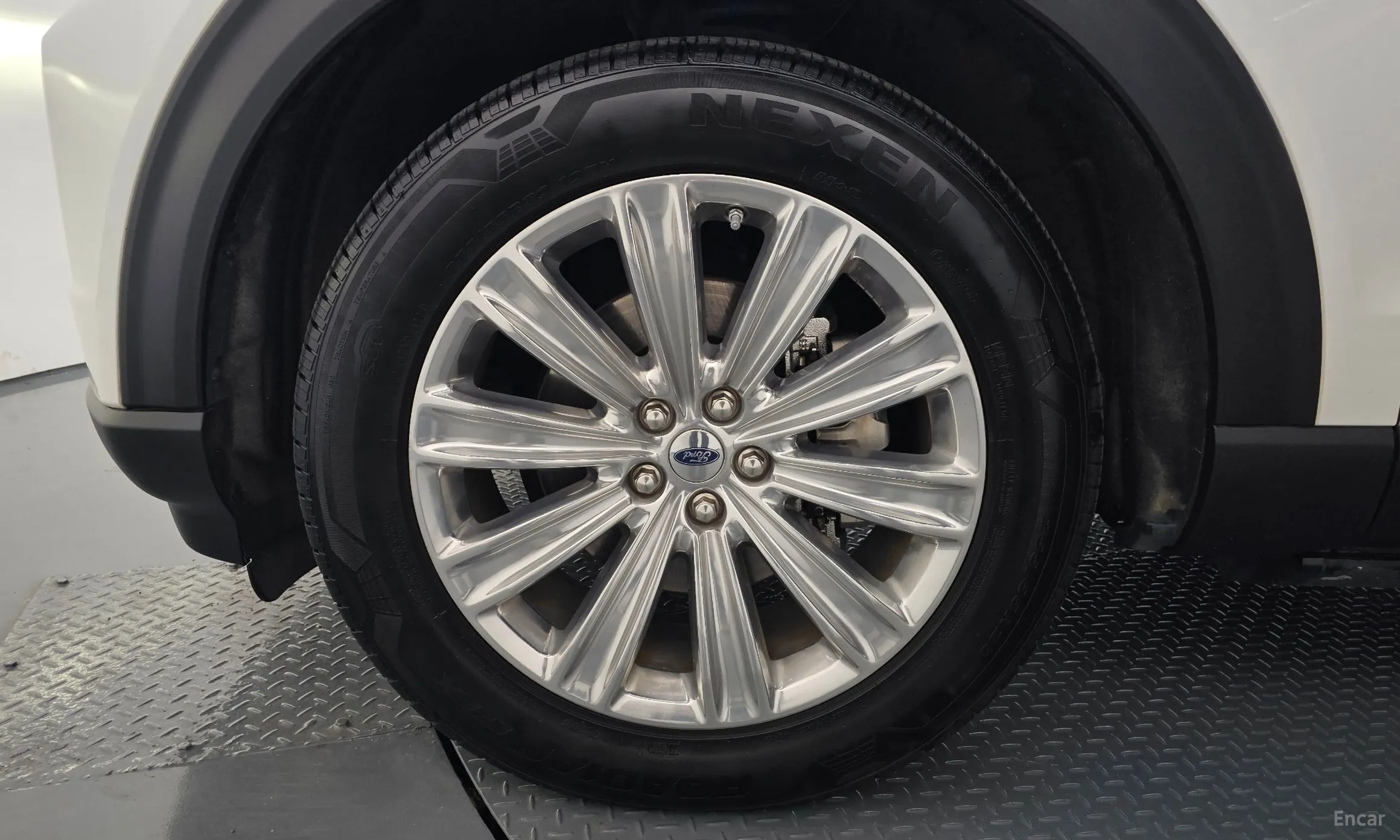Ford Explorer 6th Generation превью 5