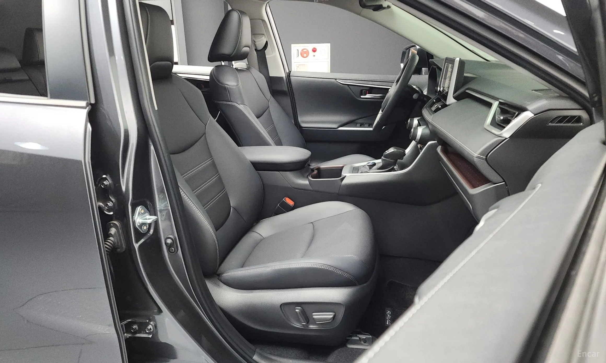 Toyota RAV4 5th Generation превью 11