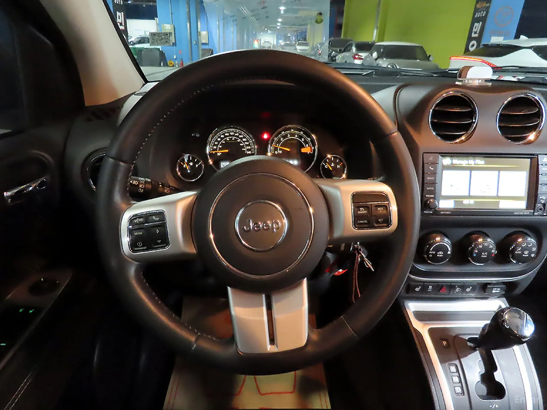 Jeep Compass превью 11