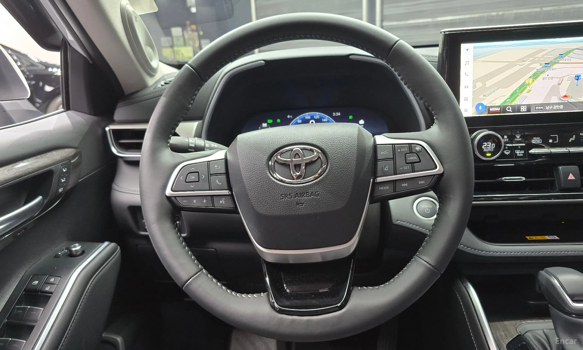 Toyota Highlander 4th generation превью 14